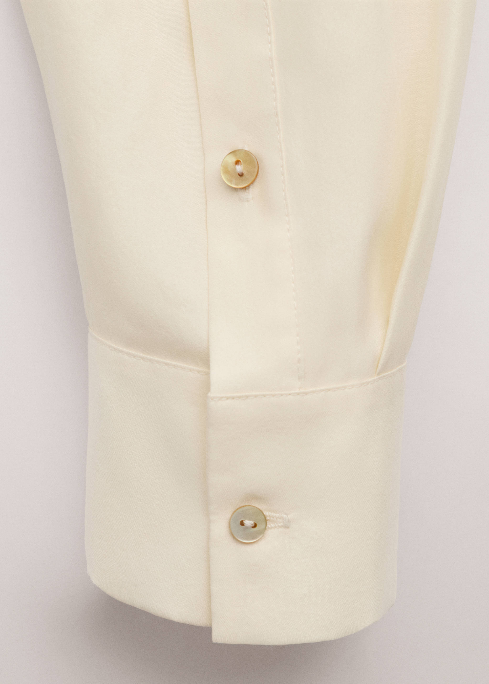 100% silk blouse with hidden buttons - Details of the article 0