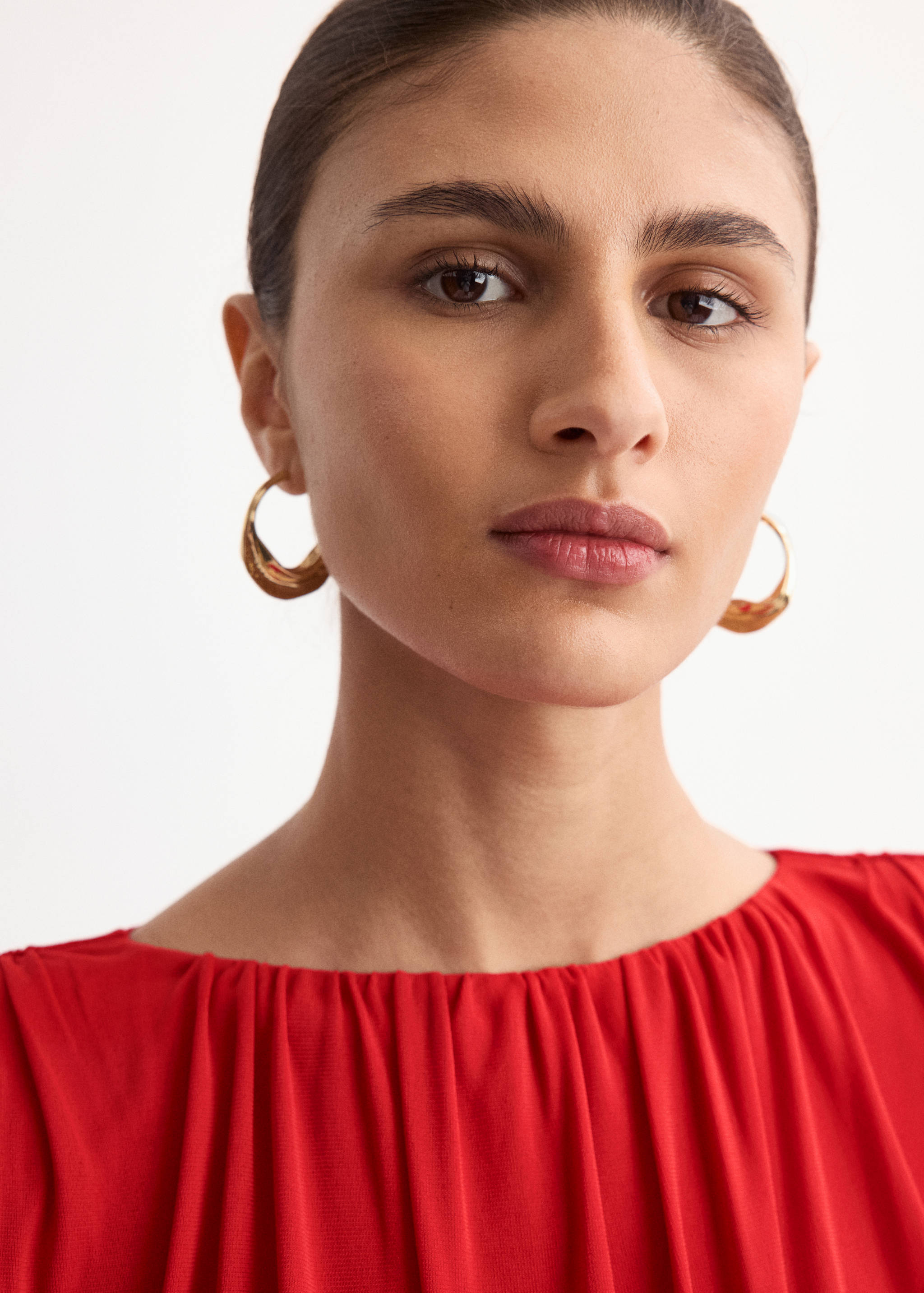 Fine knit dress with draped body - Details of the article 1
