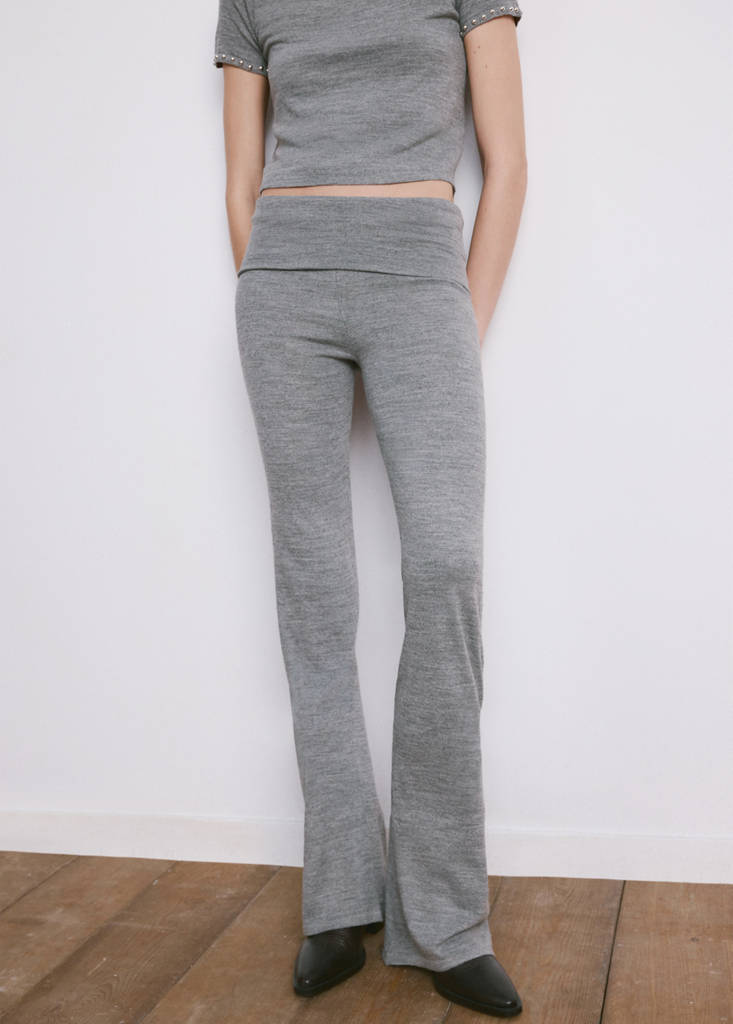 Pantalón punto tachuelas