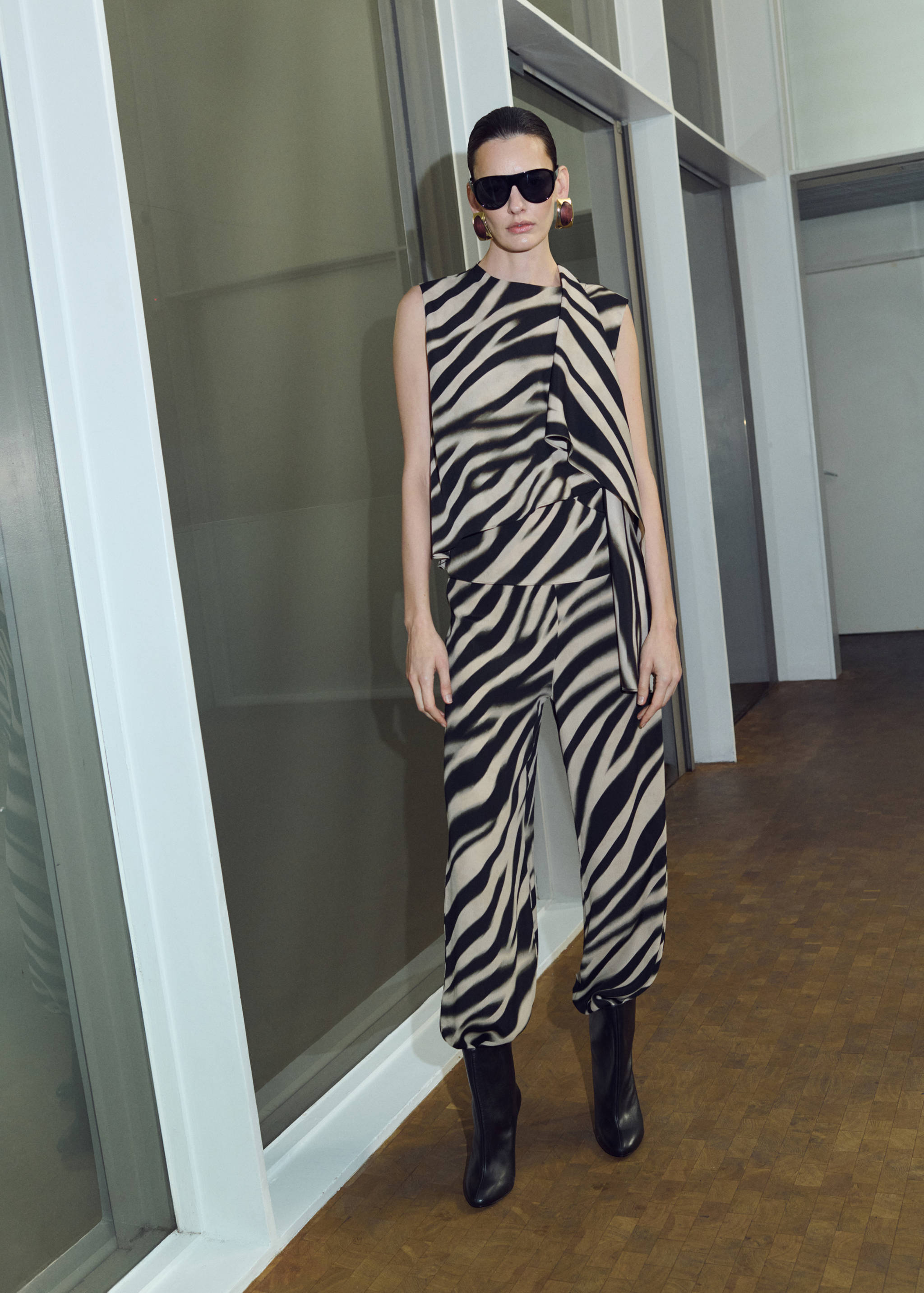 Blouse imprimée avec foulard - Plan général