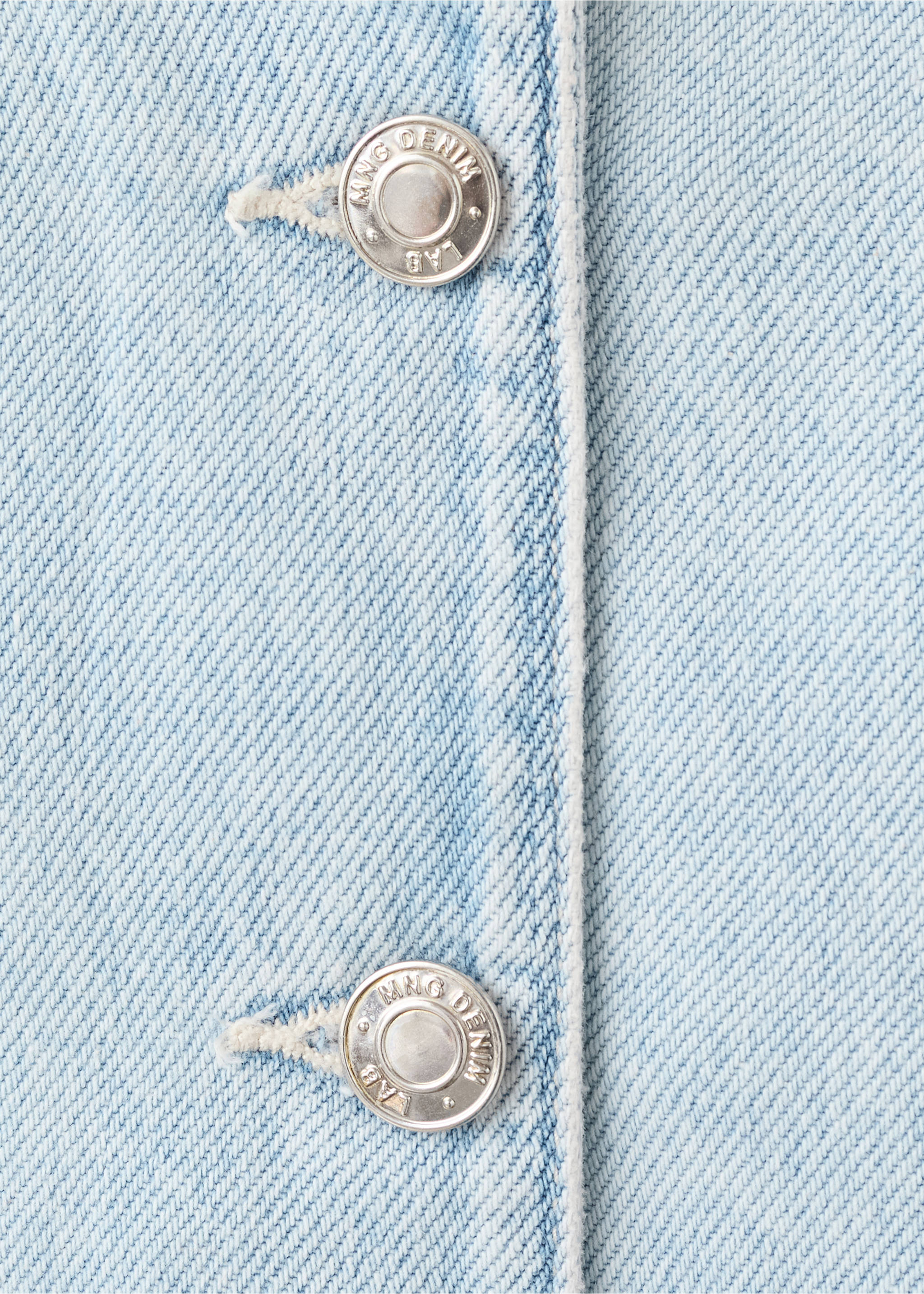 Denim skirt with buttons - Details of the article 8, Light Blue. Ref: 27064403-00.