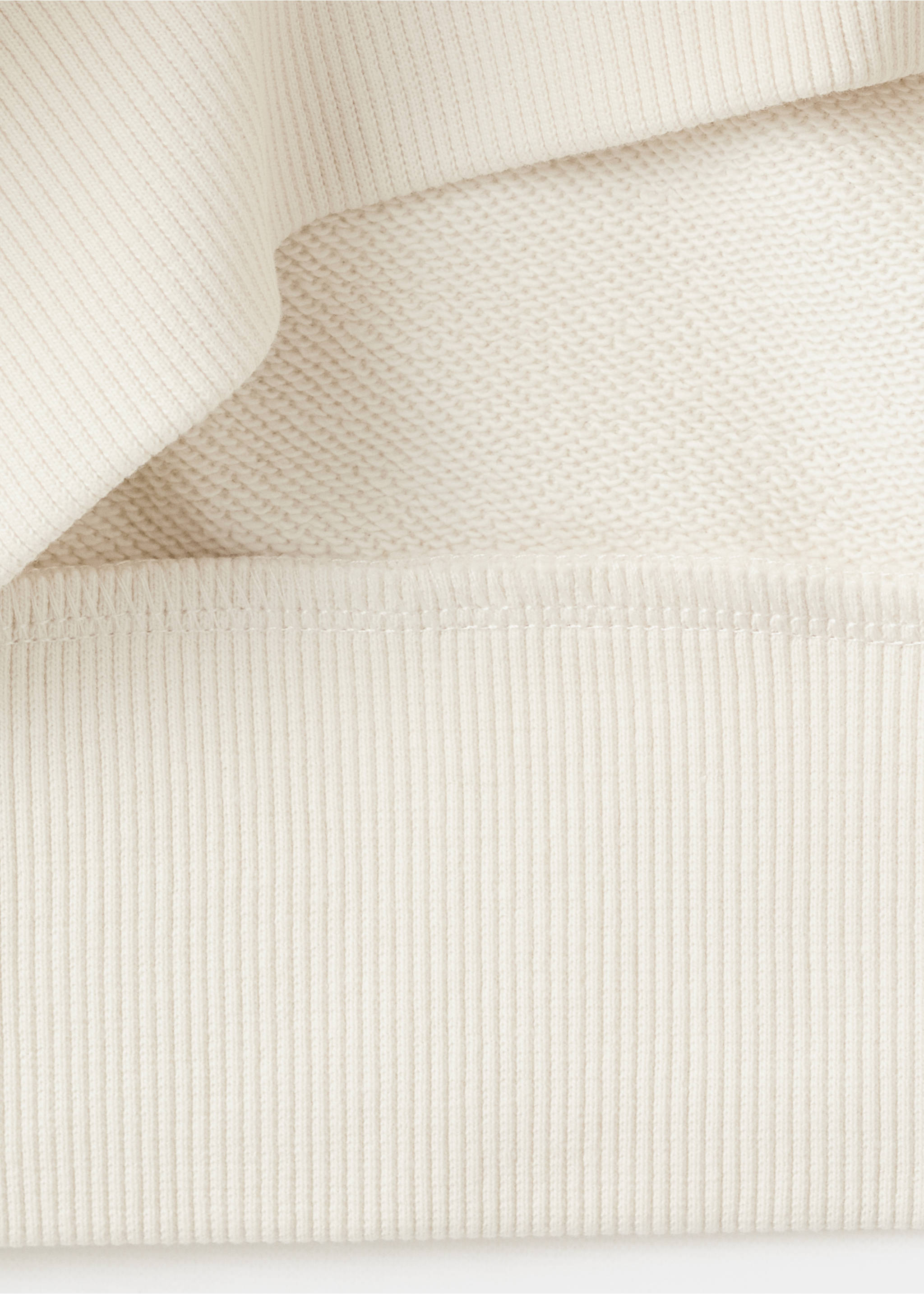 Sweat coton imprimé fleuri - Détail de l'article 0, Blanc cassé. Ref: 27064407-00.