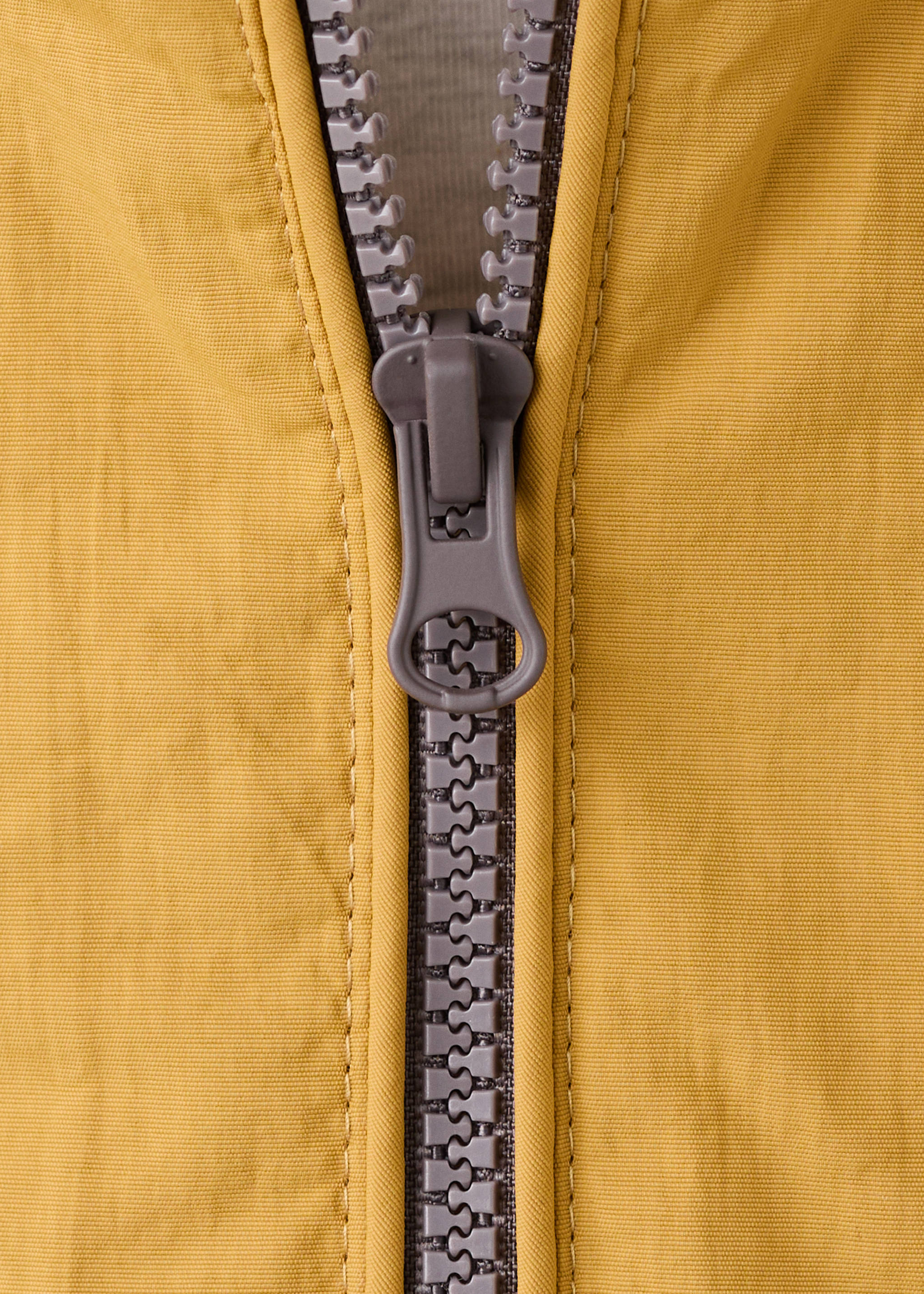 Chaqueta capucha bolsillos - Detalle del artículo 8