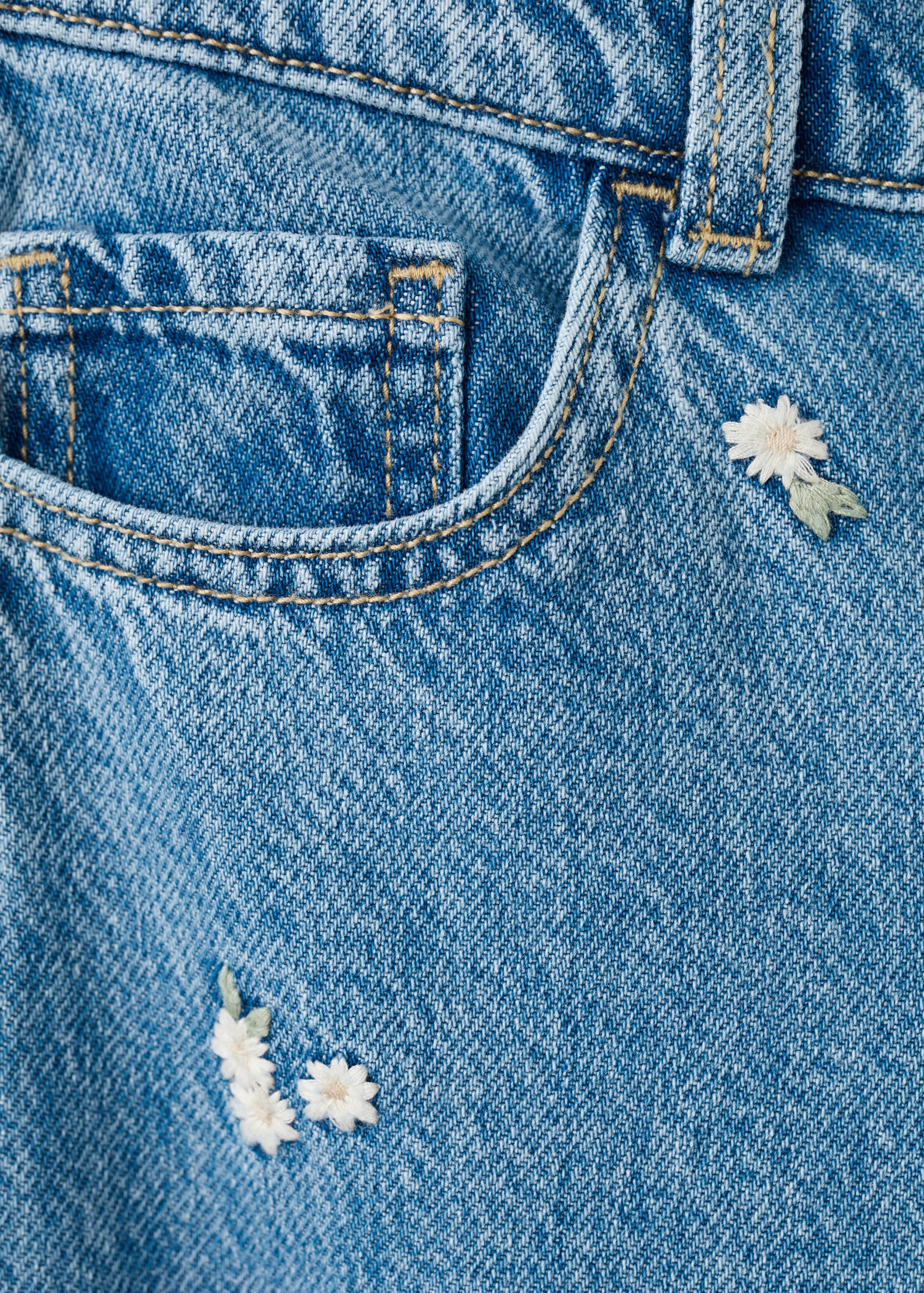 Wide leg jeans with floral embroidery - Details of the article 0