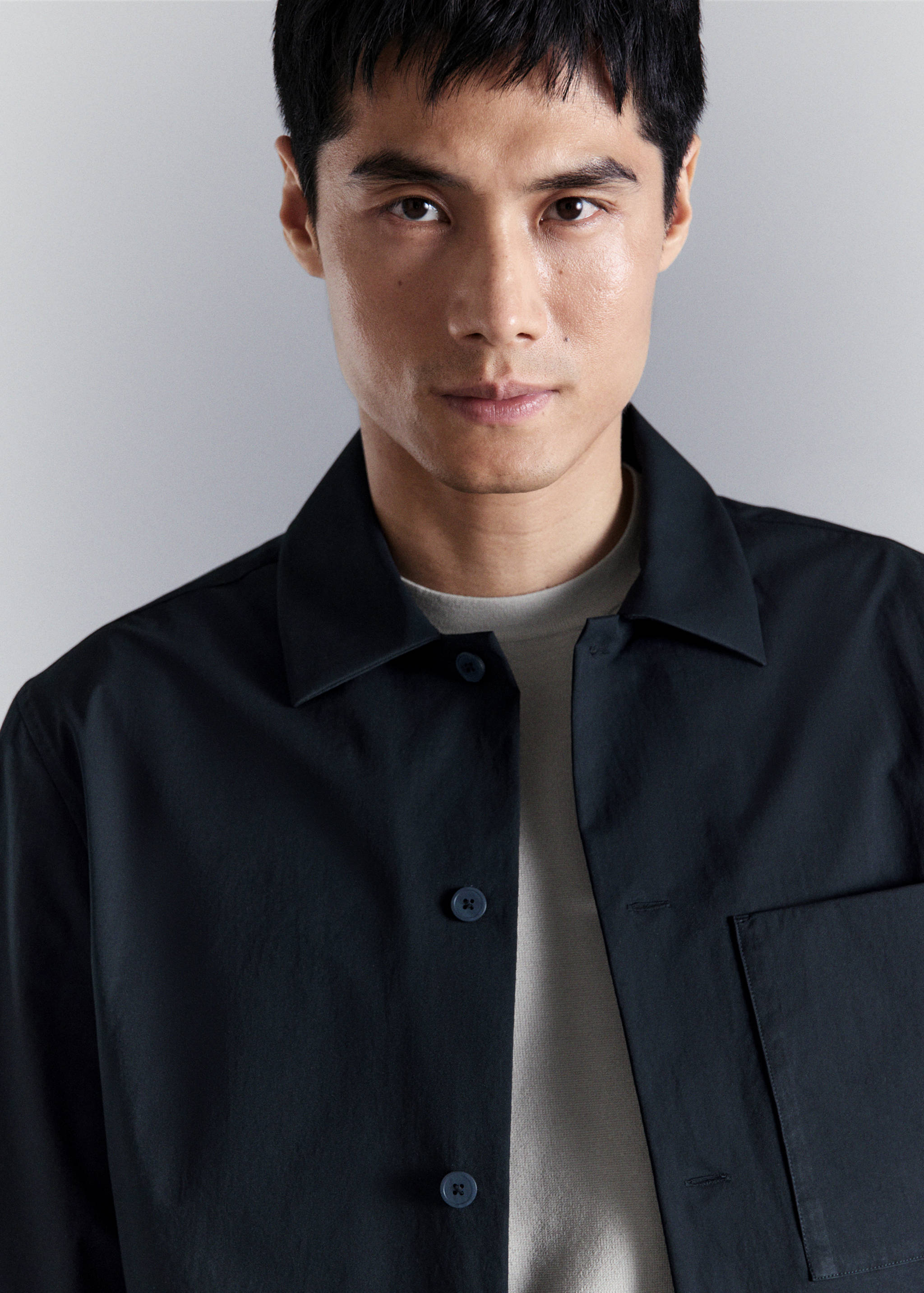 Non-iron overshirt pocket - Details of the article 1