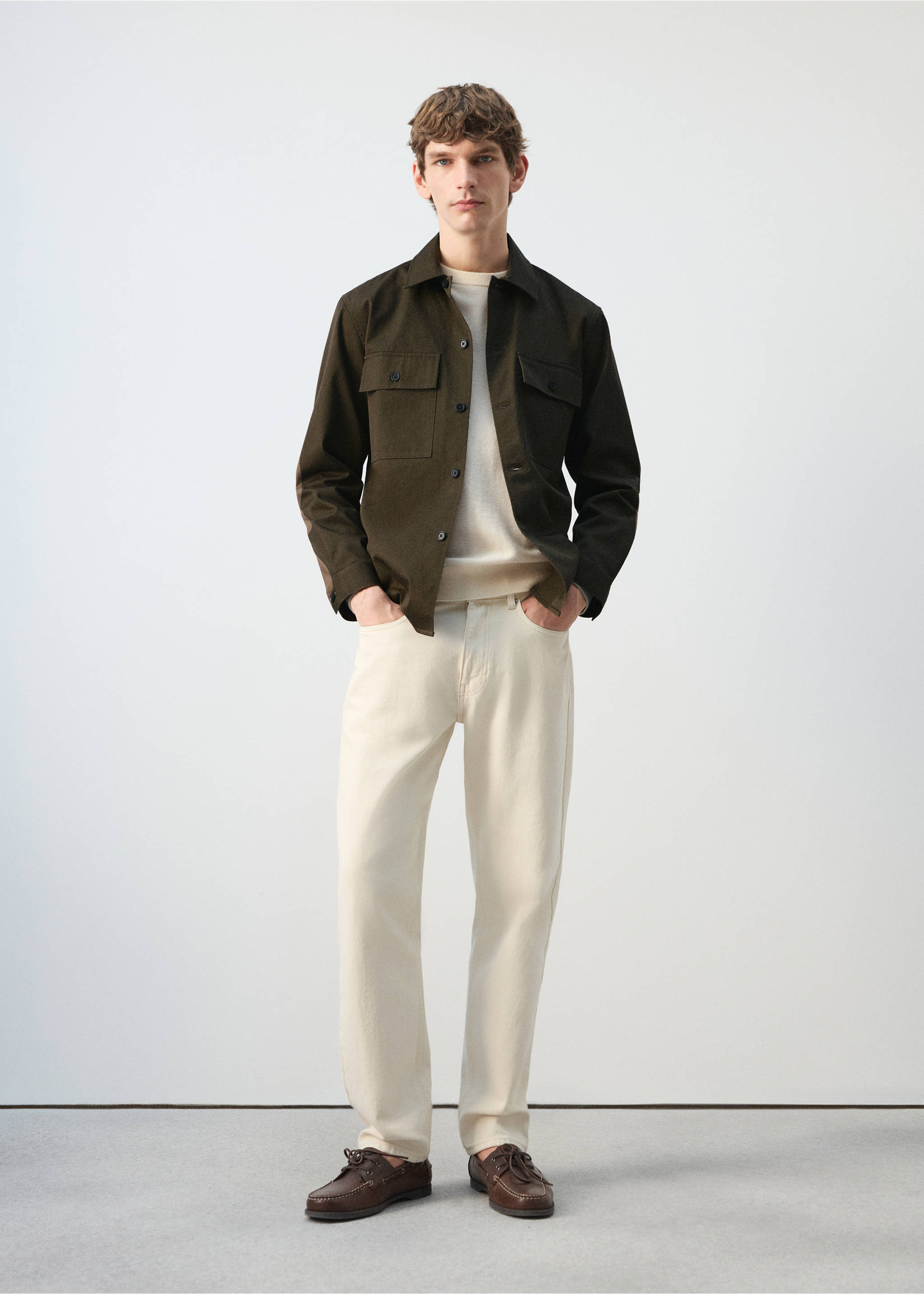 قميص كبير الحجم بجيوب 100٪ قطني - رؤية عامة, بني. Ref: 27064423-00.