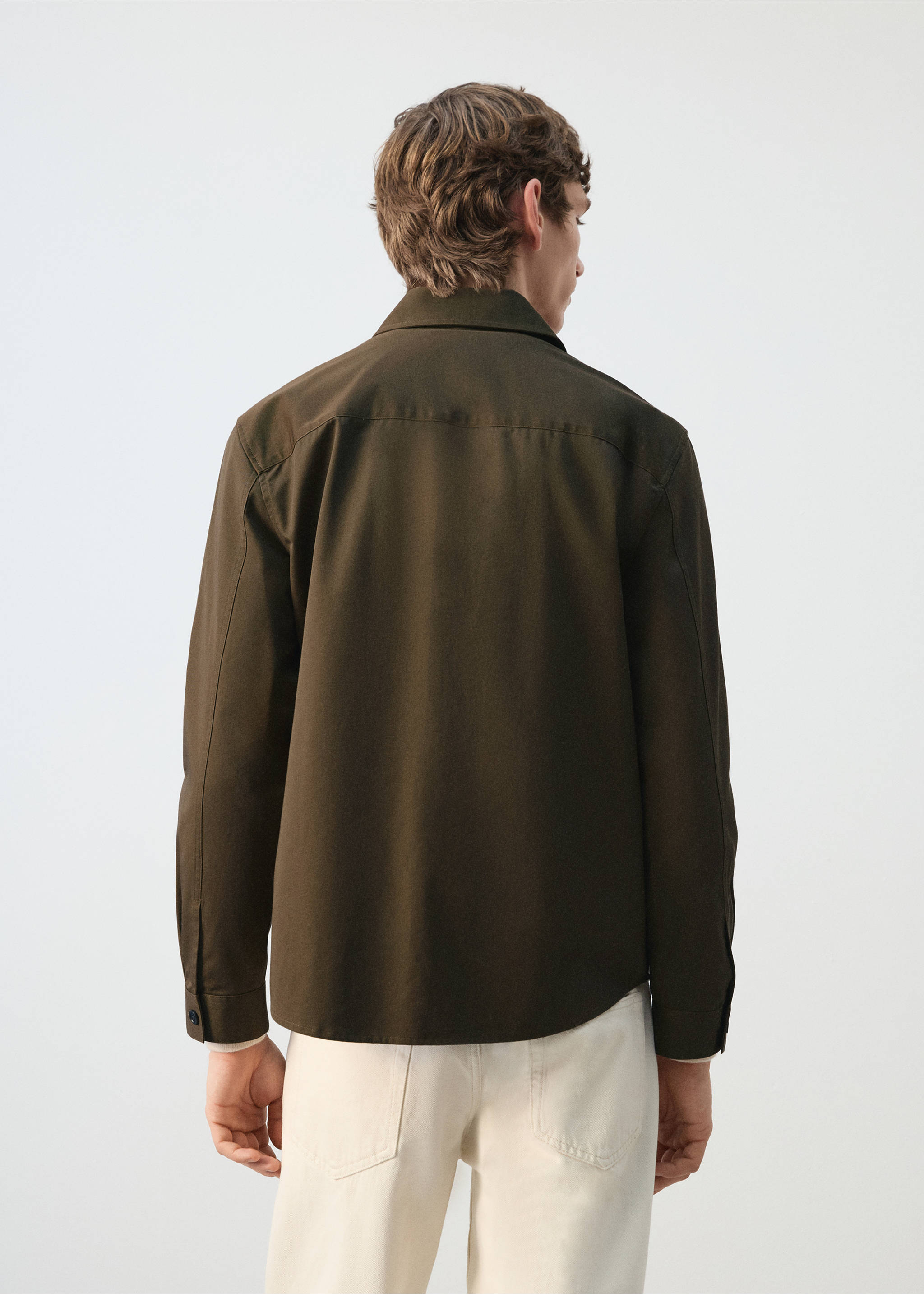 قميص كبير الحجم بجيوب 100٪ قطني - الجهة الخلفية للمنتج, بني. Ref: 27064423-00.