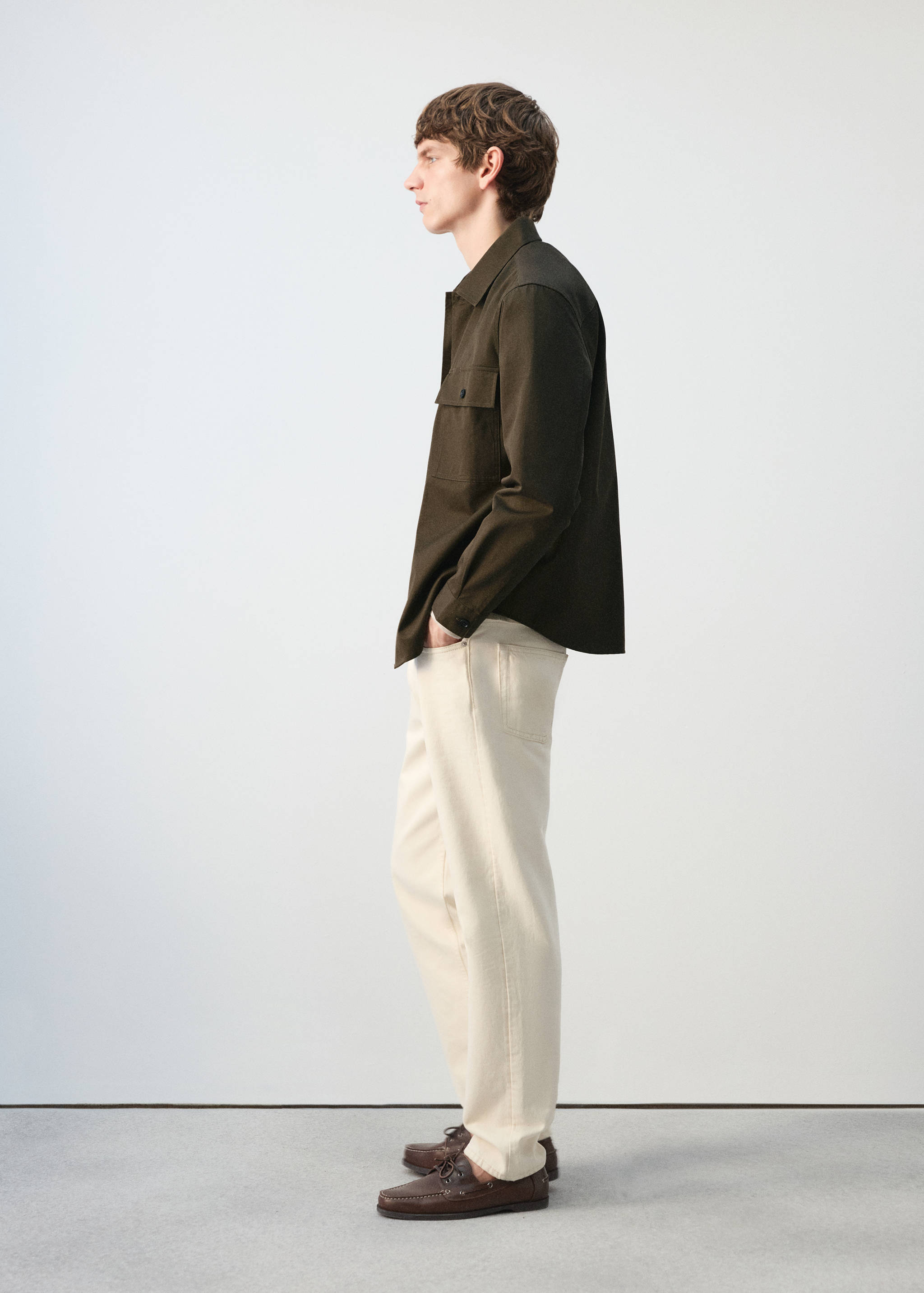 قميص كبير الحجم بجيوب 100٪ قطني - تفاصيل المنتج 2