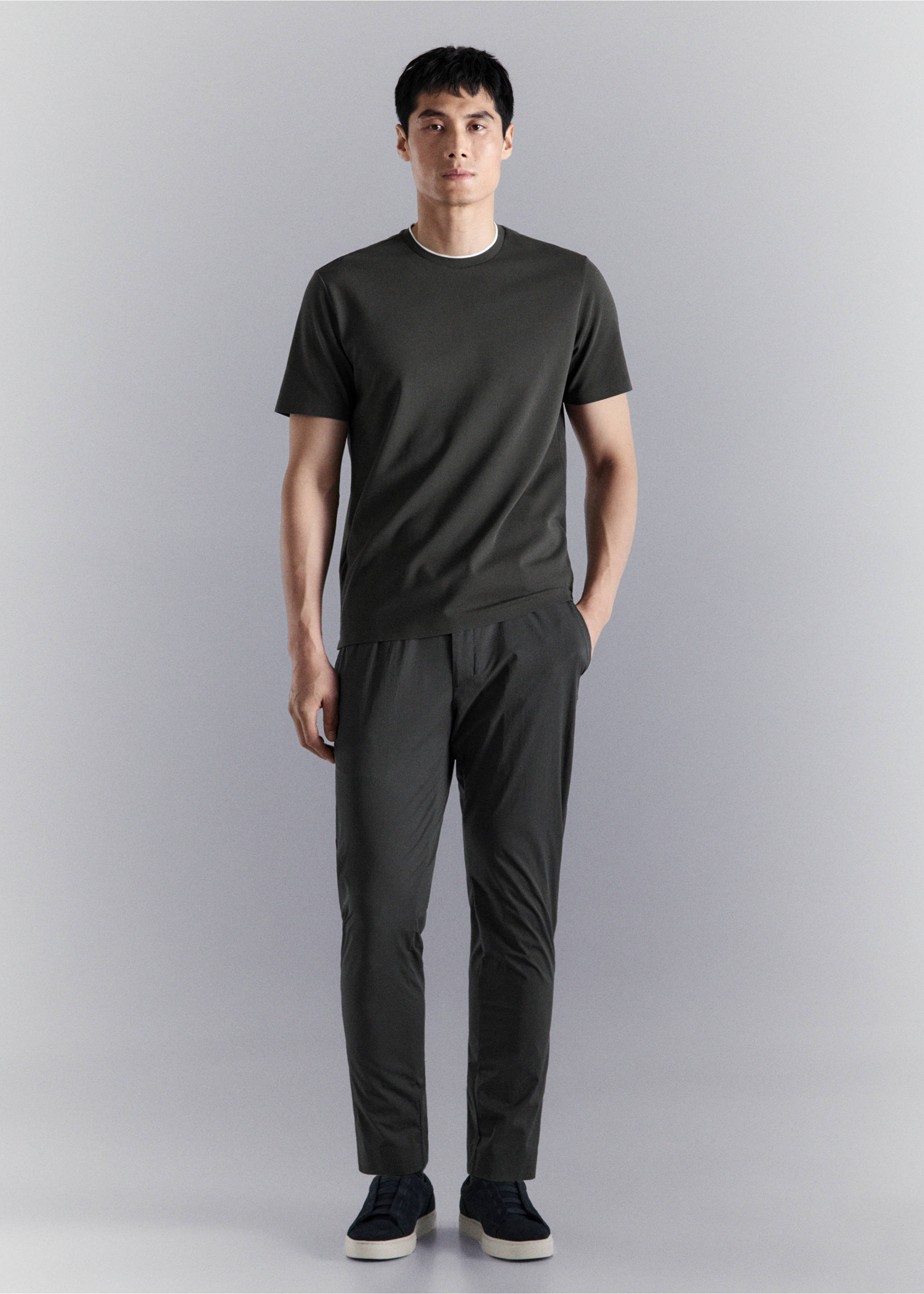 Camiseta slim fit comfort stretch Coolmax ® - Plano general, Gris oscuro. Ref: 27064425-00.