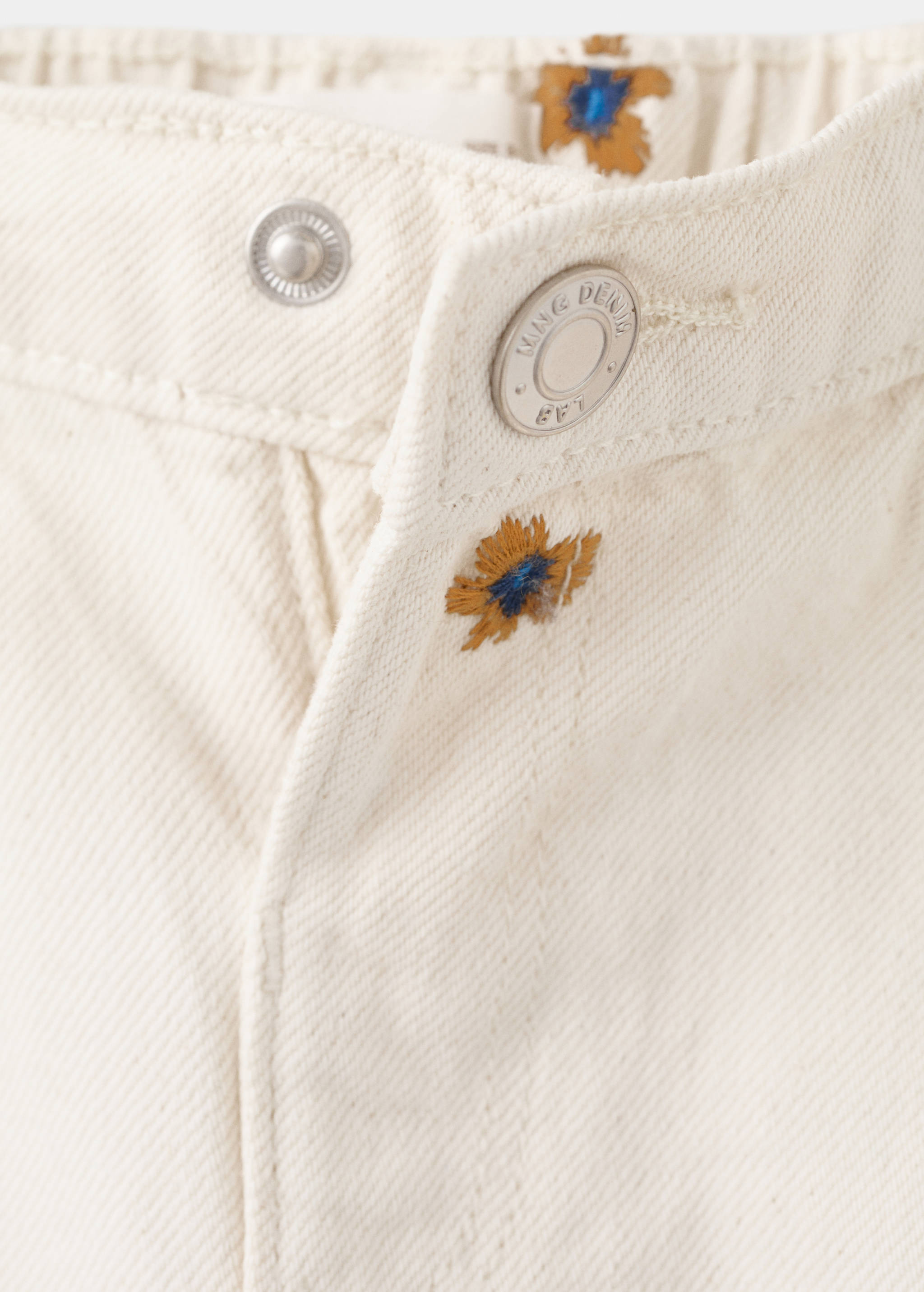 Embroidered floral balloon jeans - Details of the article 0