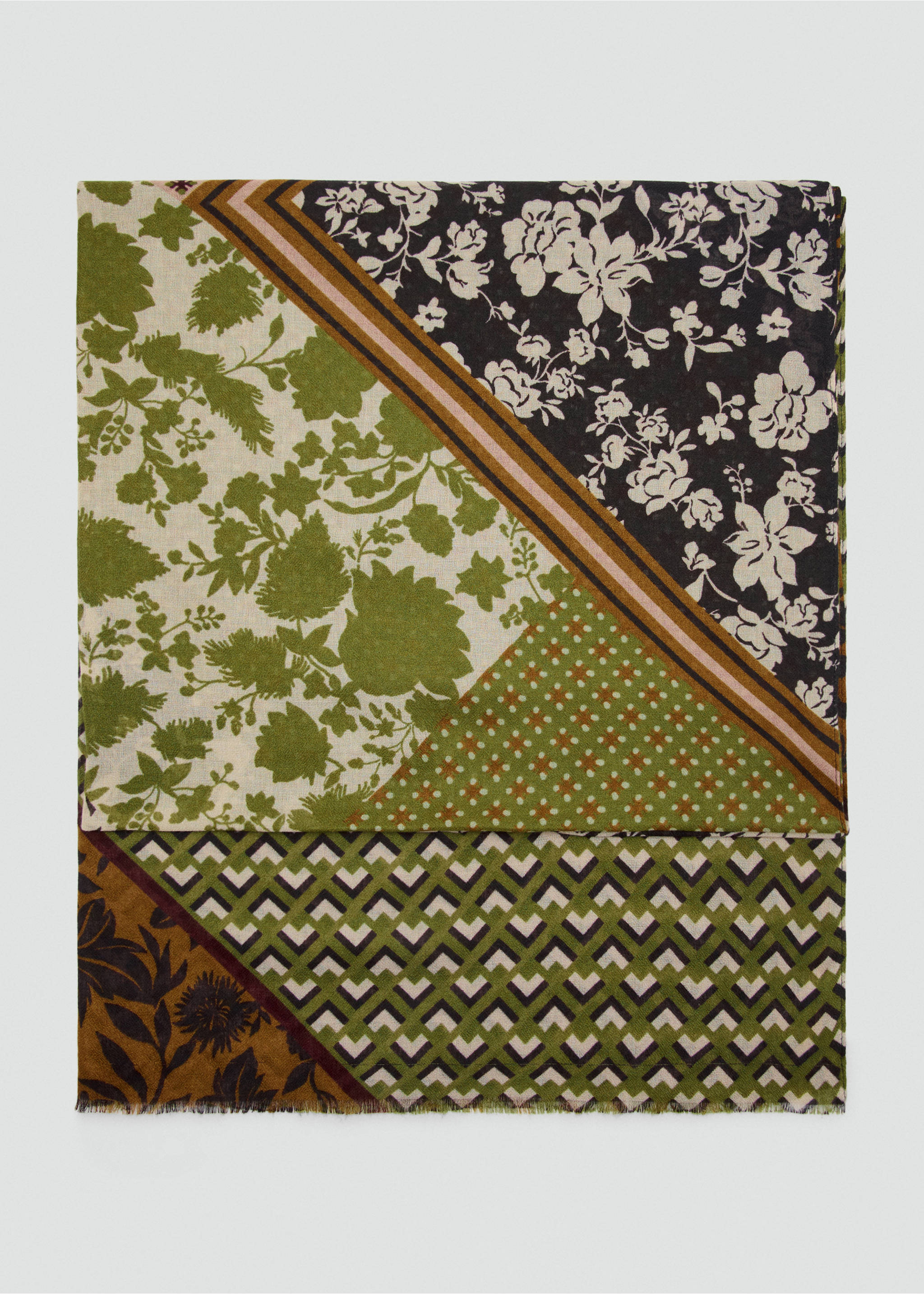 Foulard imprimé floral - Article sans modèle, Vert. Ref: 27064431-00.