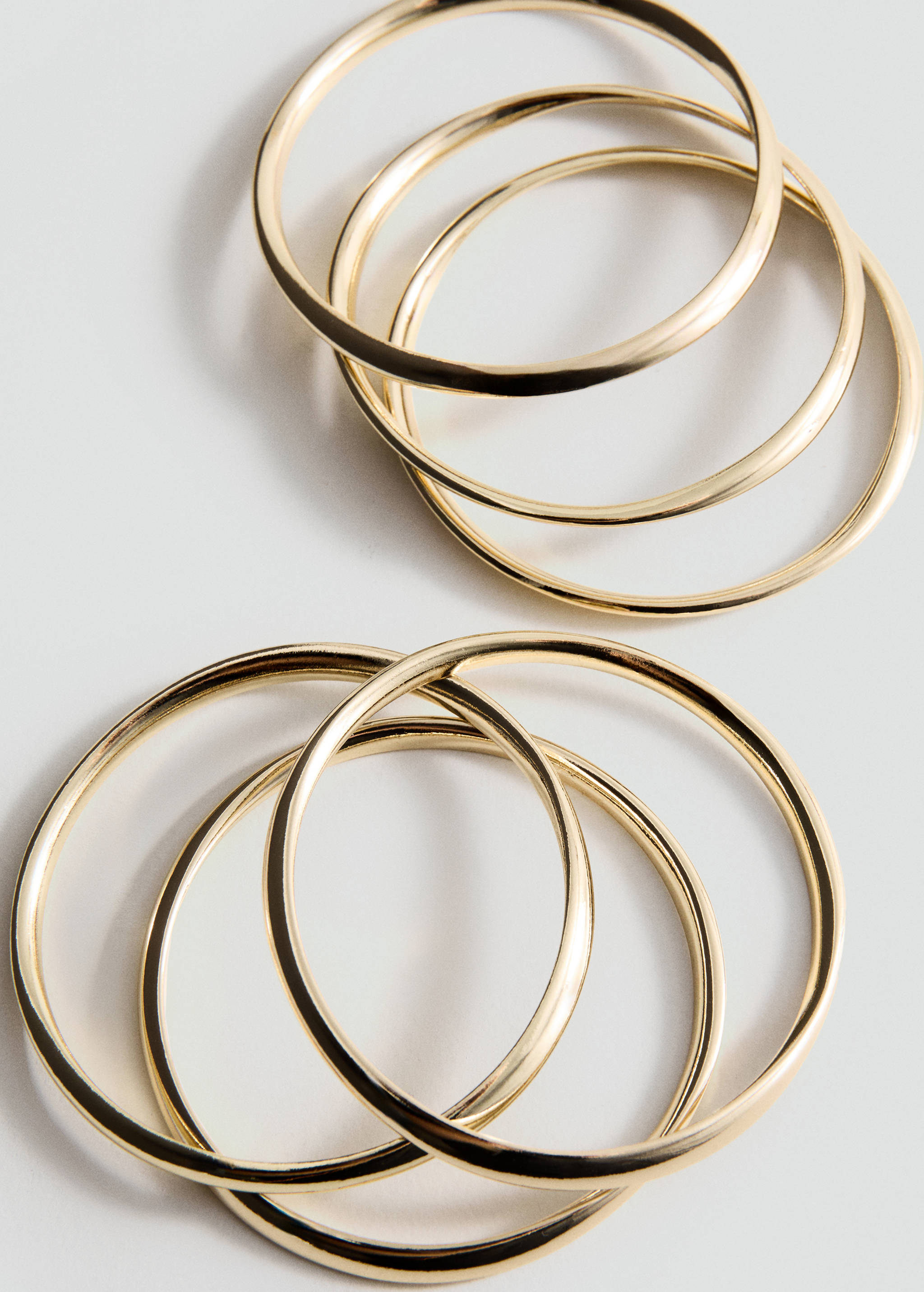 Set bracelets combinés - Plan moyen