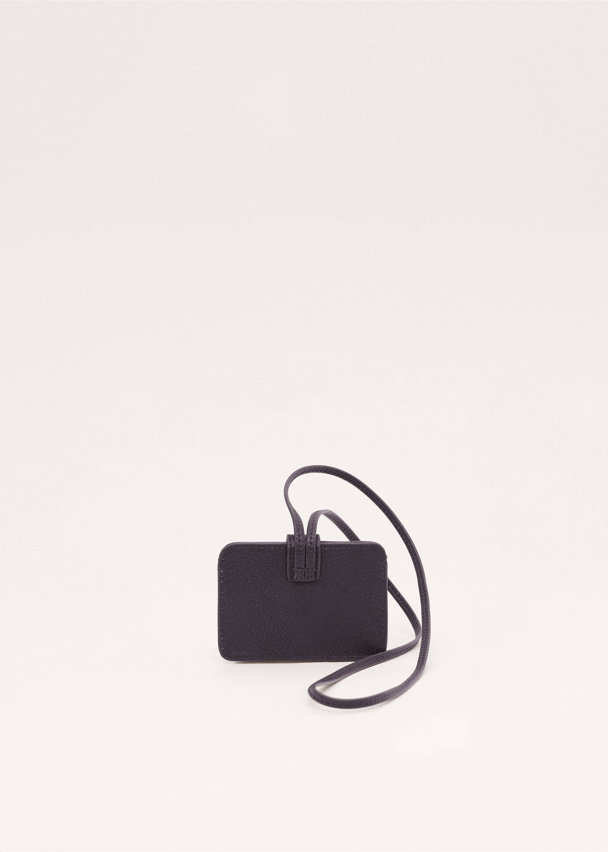 Leather cardholder with buckle fastening - Medium plane, Burgundy. Ref: 27064442-00.