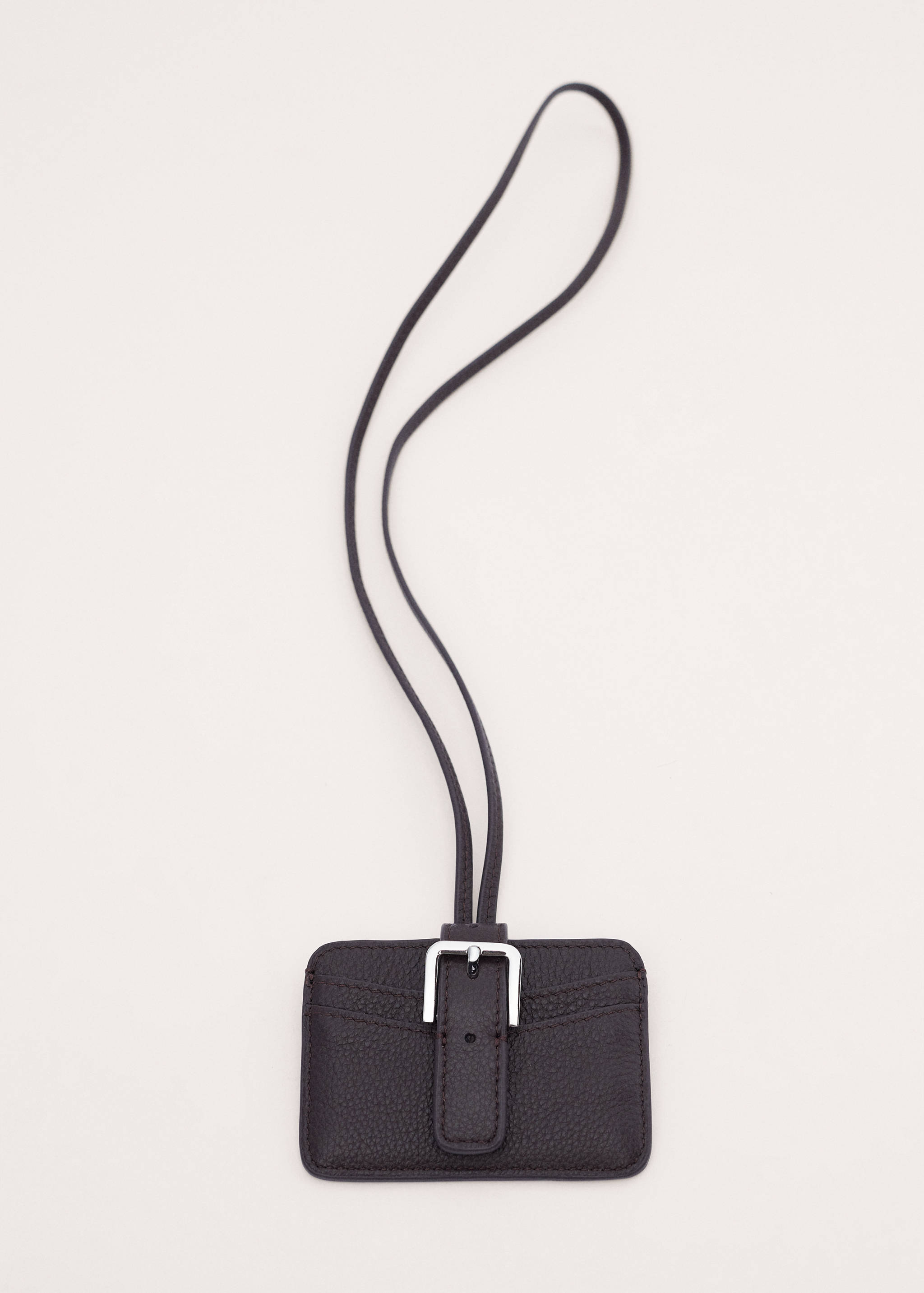 Leather cardholder with buckle fastening - Details of the article 2