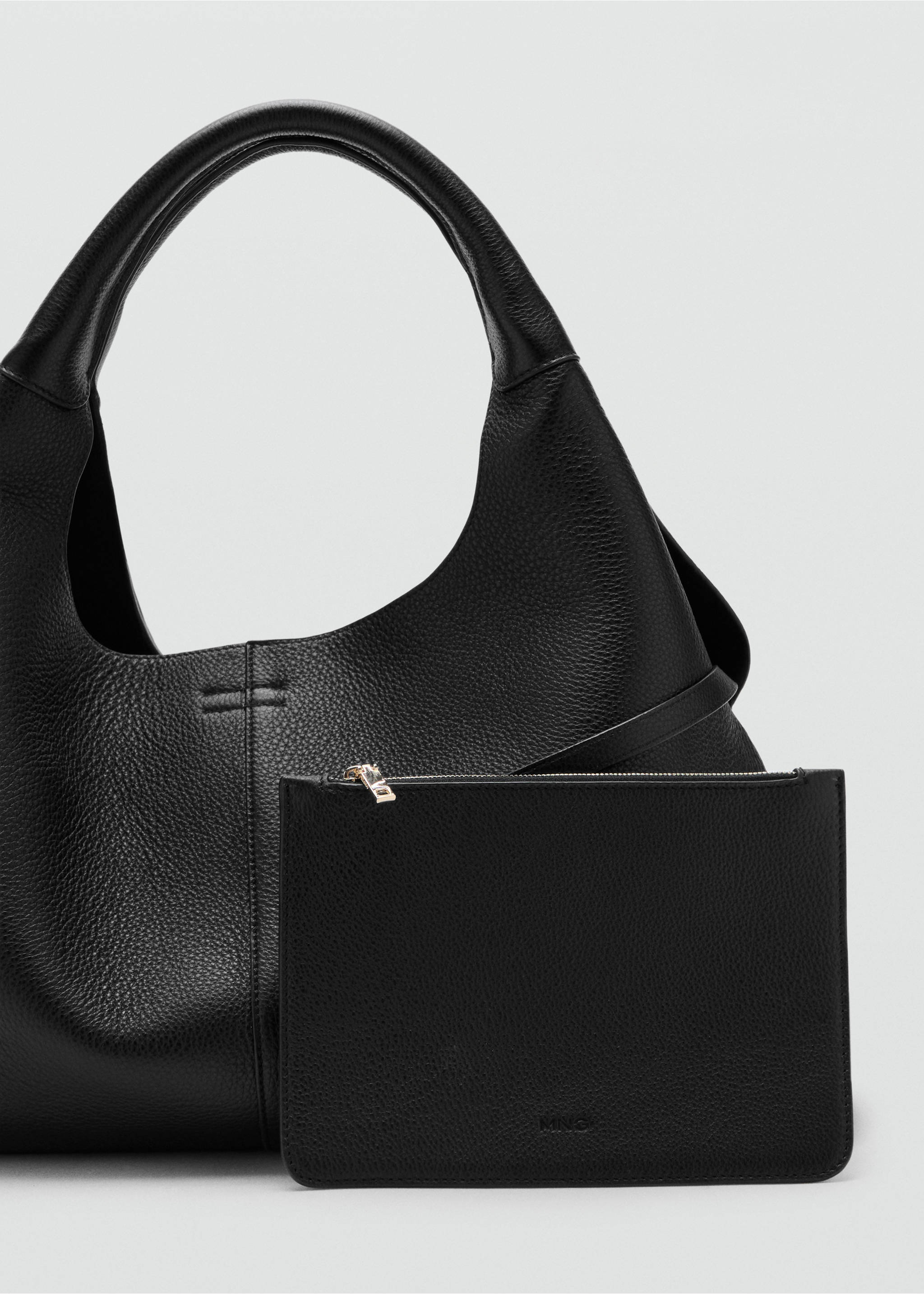 Sac porté épaule en cuir passepoilé - Détail de l'article 2, Noir. Ref: 27064788-00.