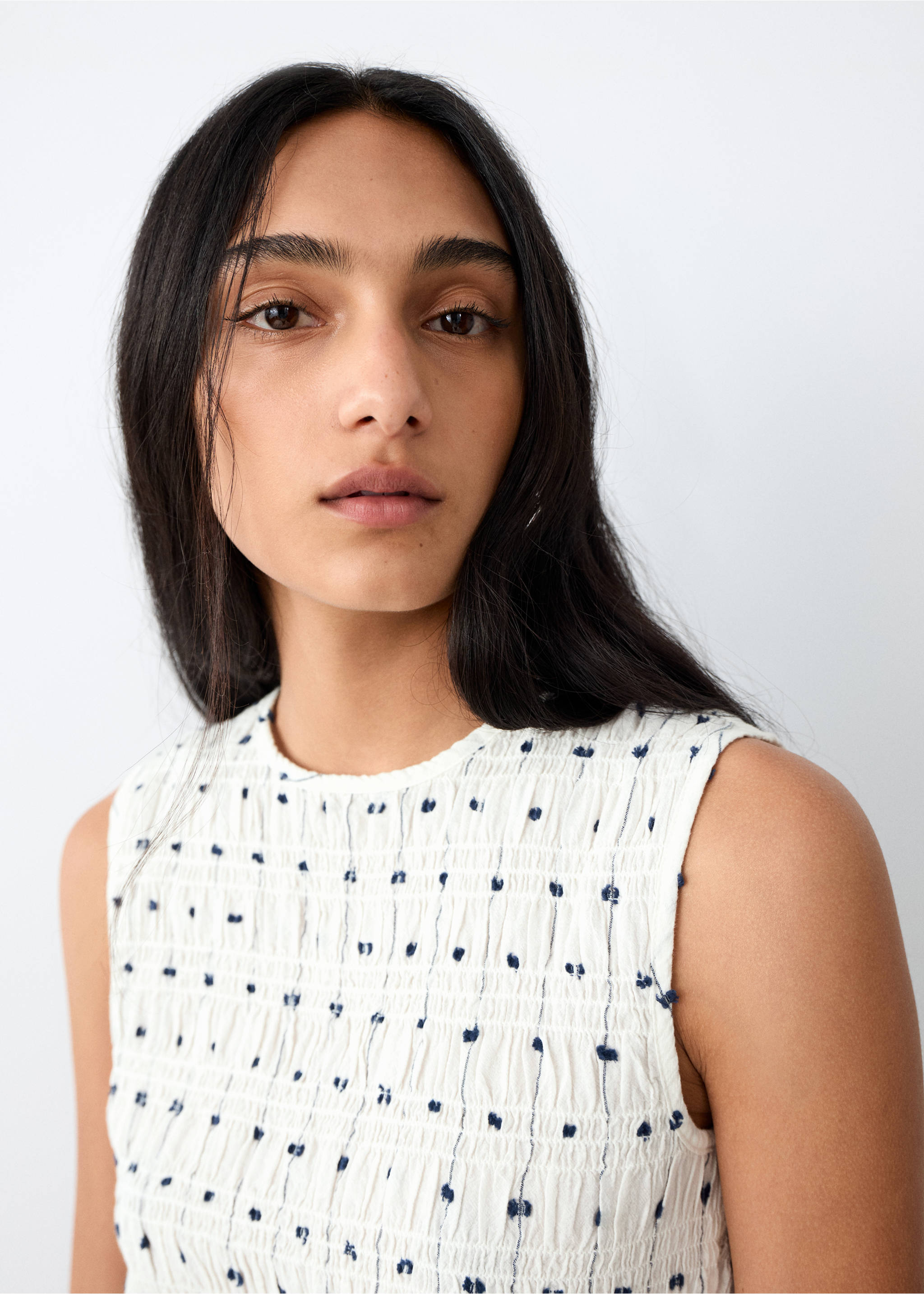 Top frunzit brodat - Detall de l'article 1, Blanc trencat. Ref: 27065816-00.