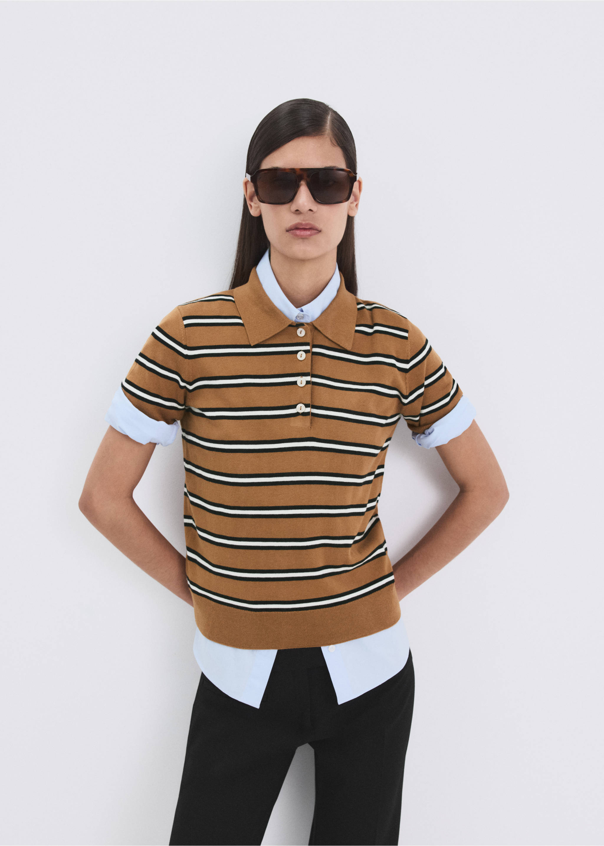 Sweater kerah polo garis-garis - Tampilan Sedang, Karamel. Ref: 27065818-00.