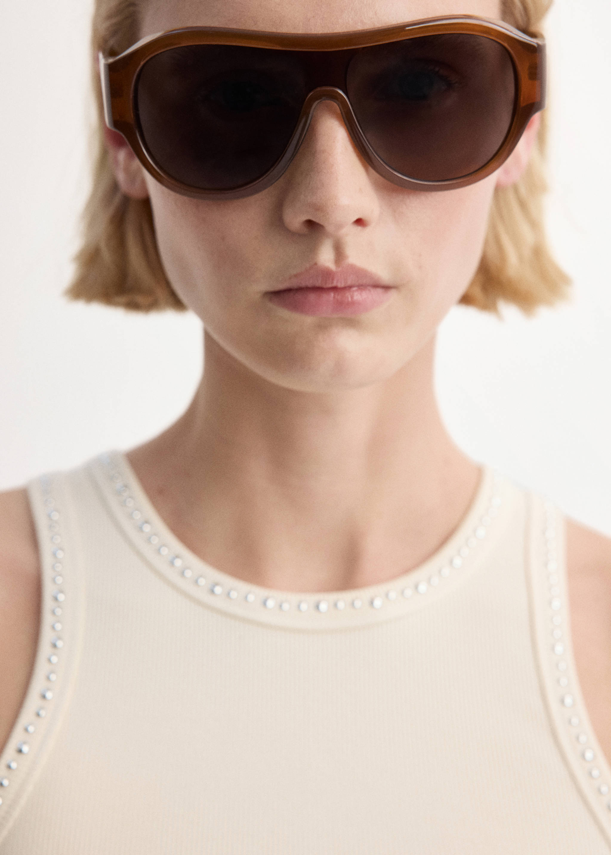 Top ribetes tachuelas - Detalle del artículo 1