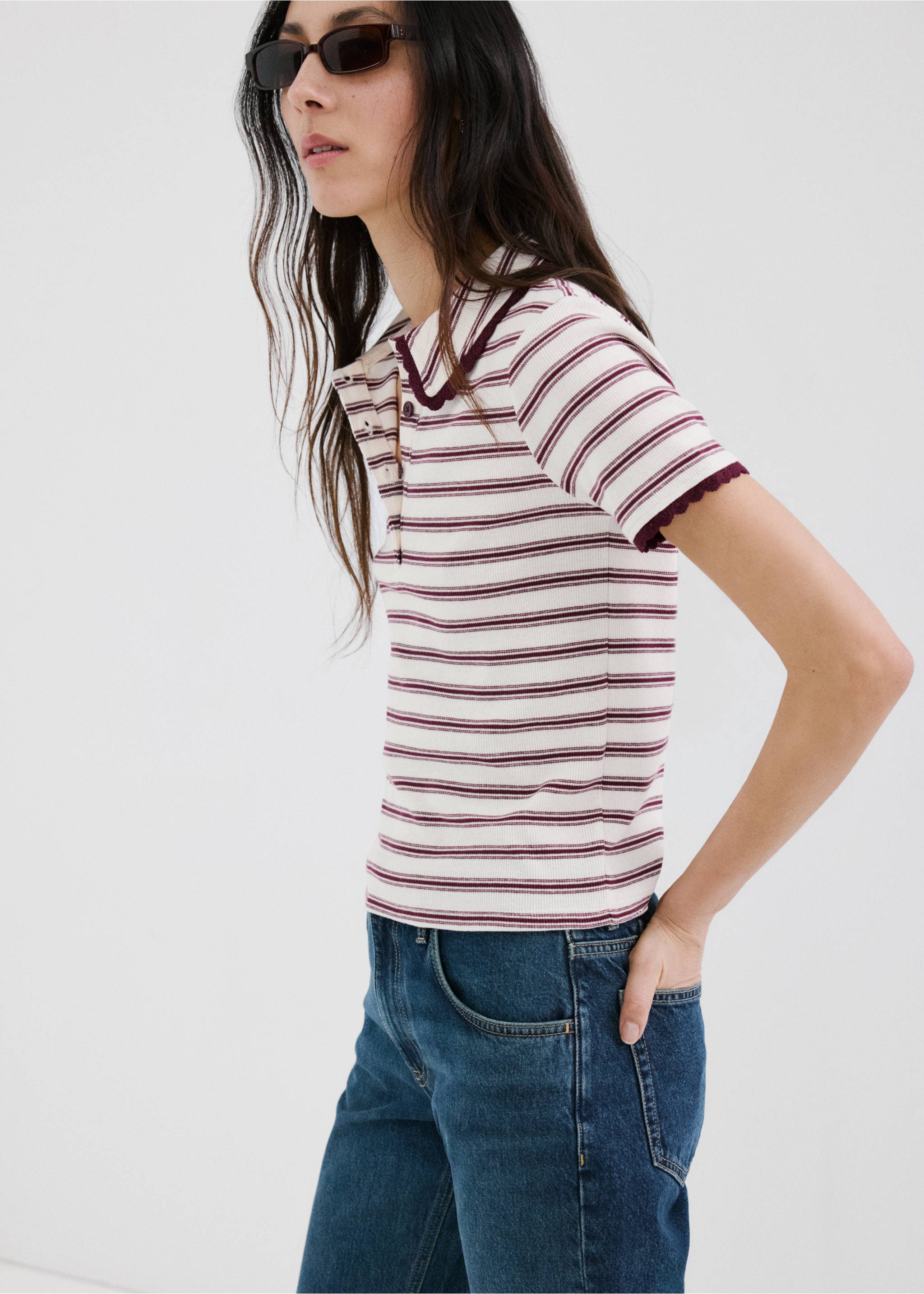 Scalloped striped polo - Medium plane, Burgundy. Ref: 27065825-00.