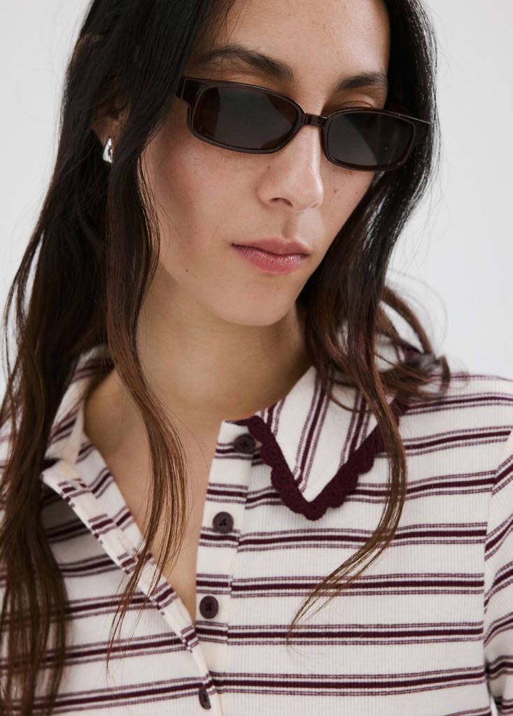 Scalloped striped polo — Burgundy