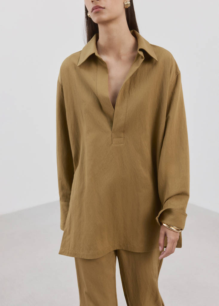 Oversized shirt with a shirt collar — Khaki