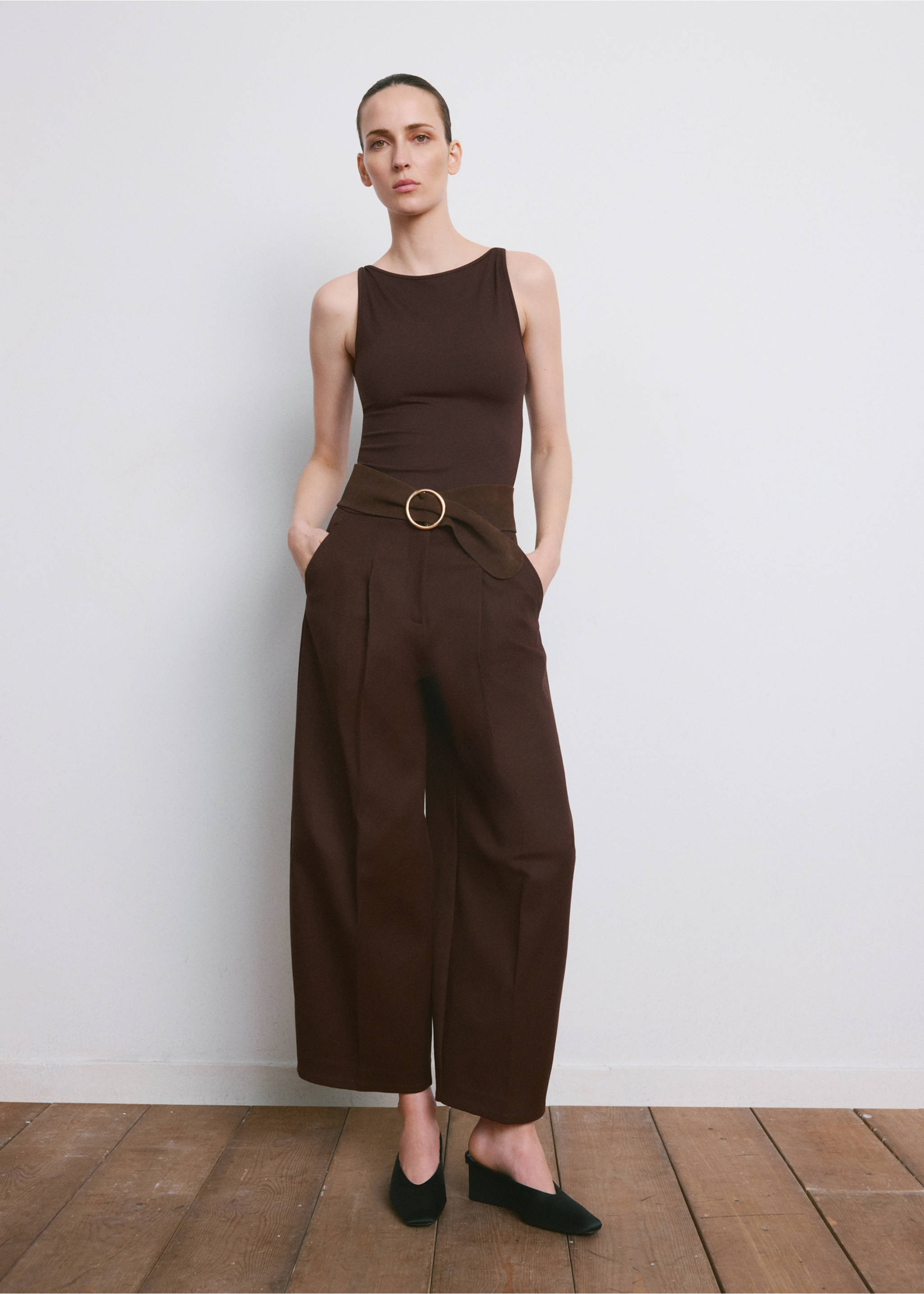 Fitted crop top - General plane, Brown. Ref: 27065827-00.
