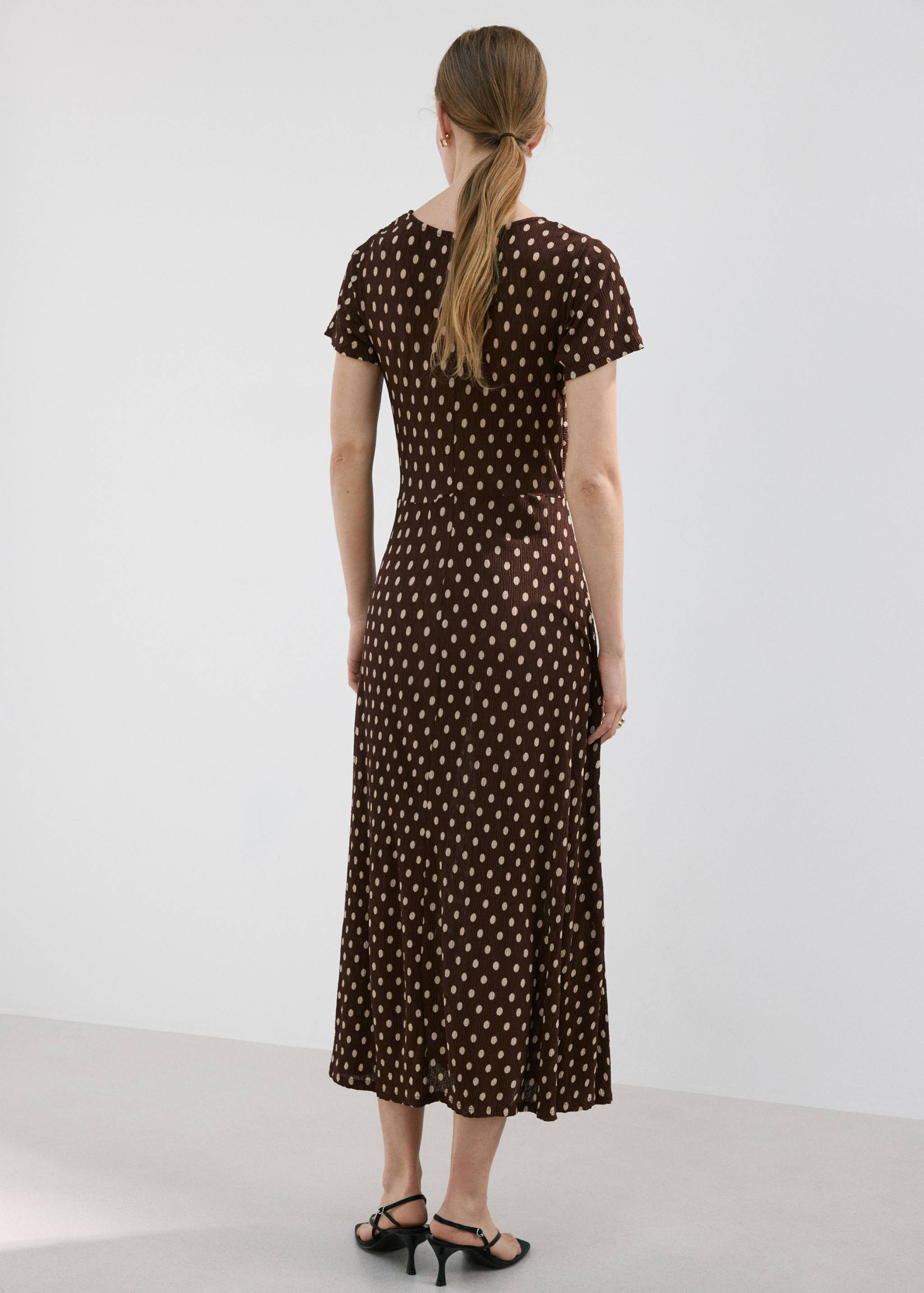 Robe de grossesse texturée à pois - Verso de l’article