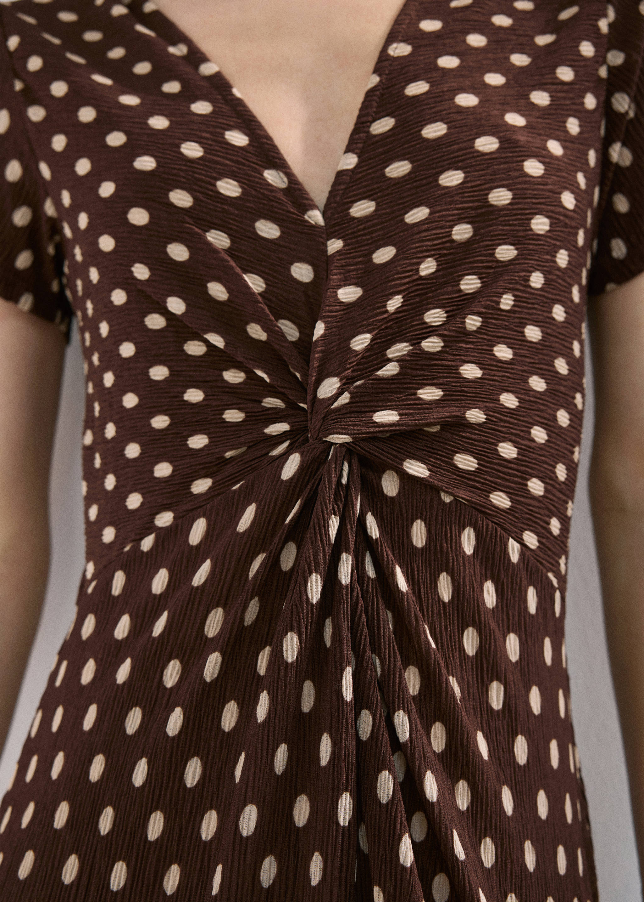 Robe de grossesse texturée à pois - Détail de l'article 3