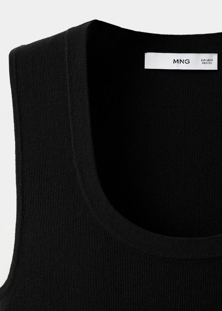 Round-neck knitted top — Black