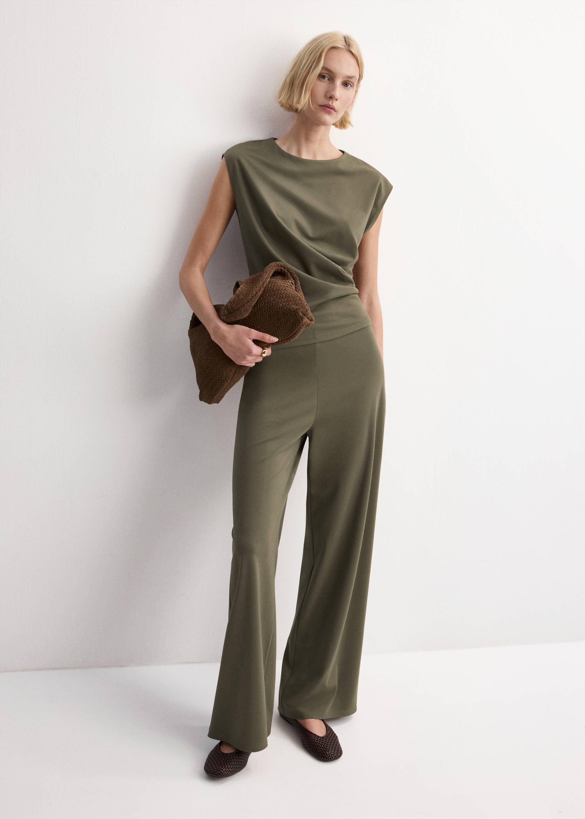 T-shirt with gathered details - General plane