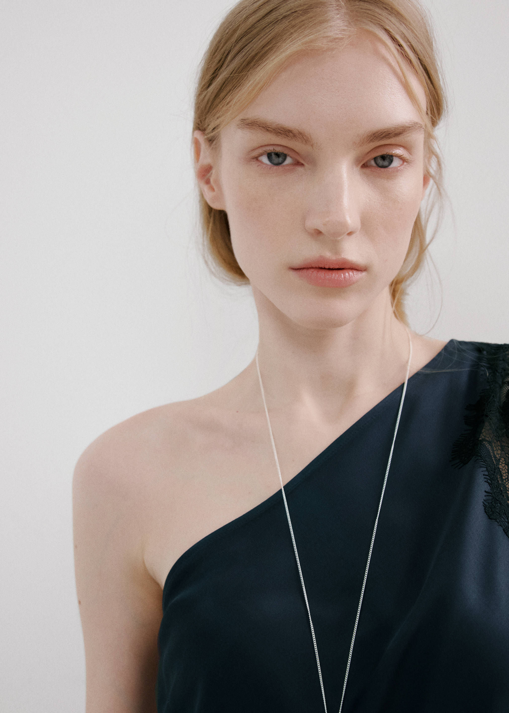 Asymmetric lace camisole top - Details of the article 2