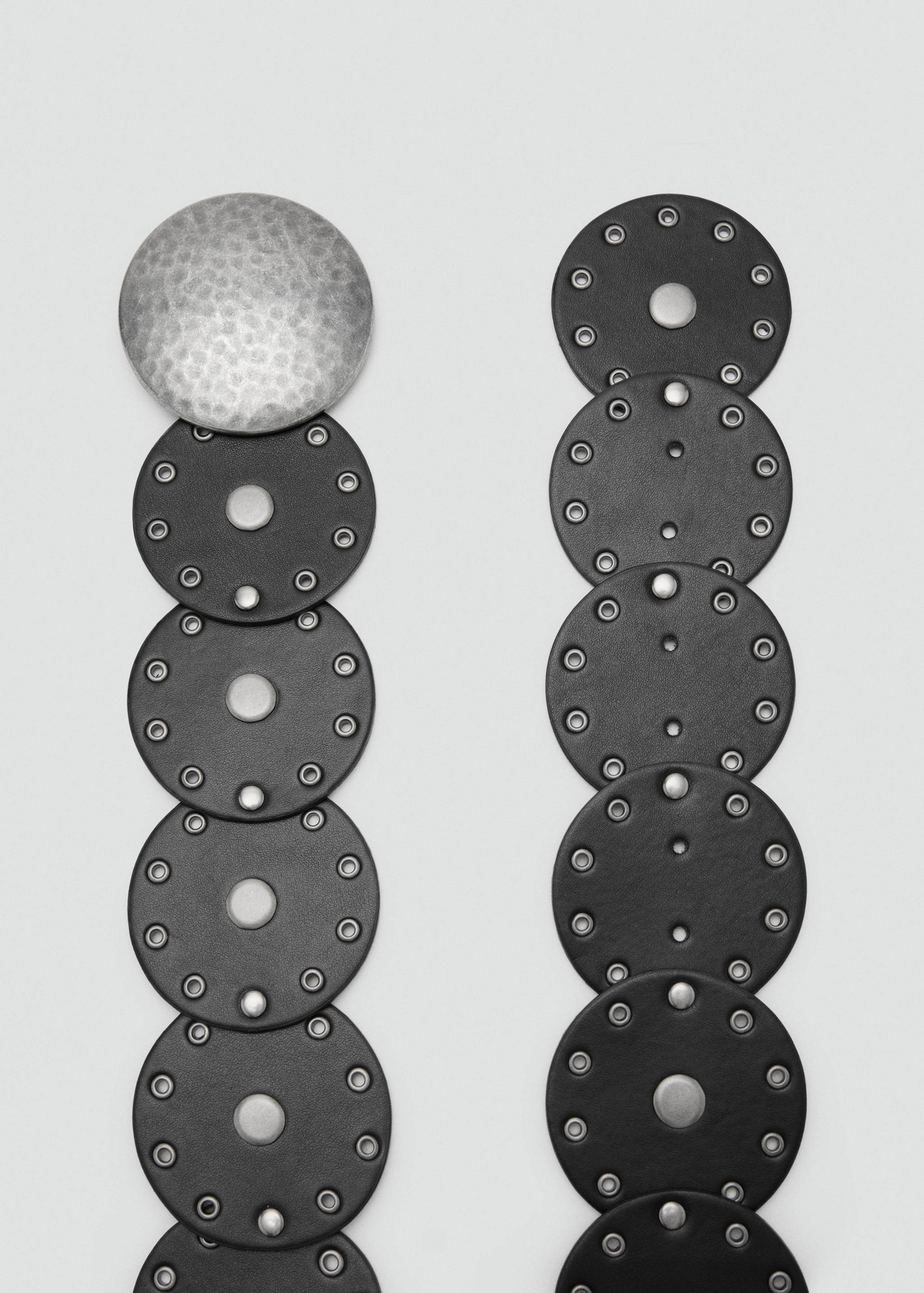 Nietengürtel - Detail des Artikels 1