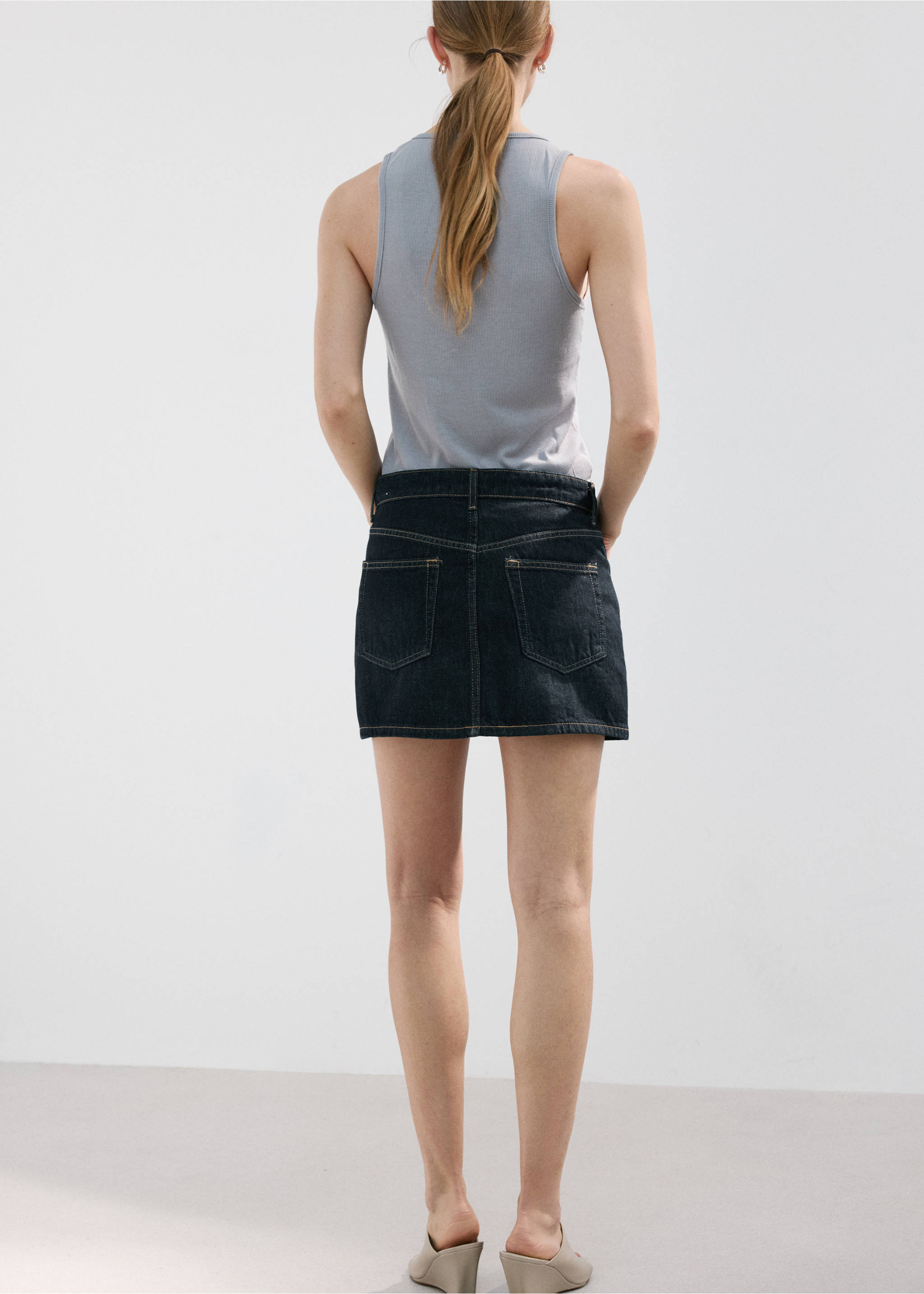 Minifalda vaquera tiro bajo - Reverso del artículo, Azul oscuro. Ref: 27065840-00.