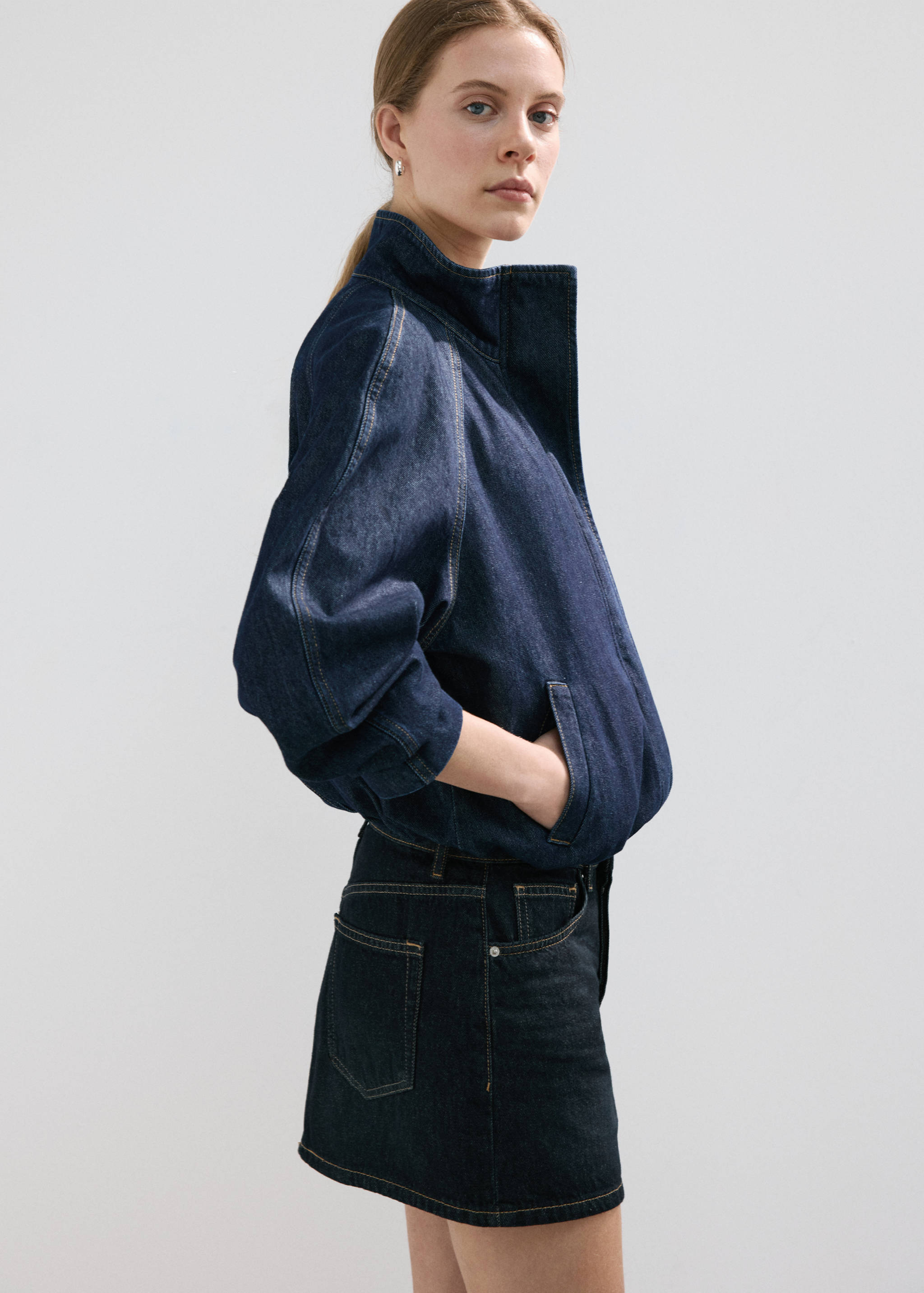 Low-rise denim mini skirt - Details of the article 1