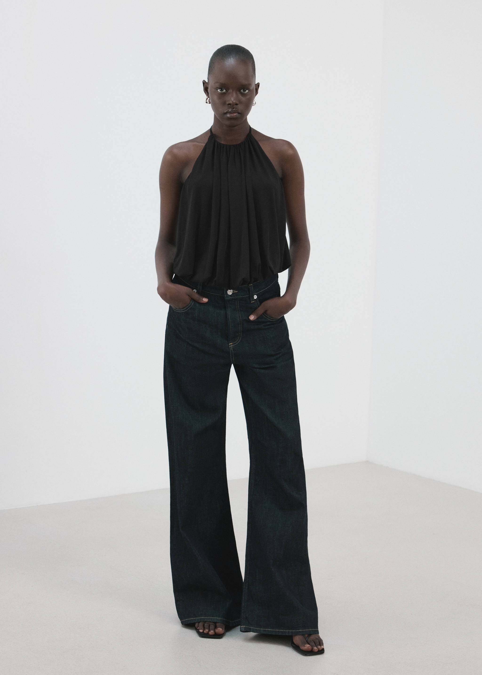 Halter balloon effect body - General plane