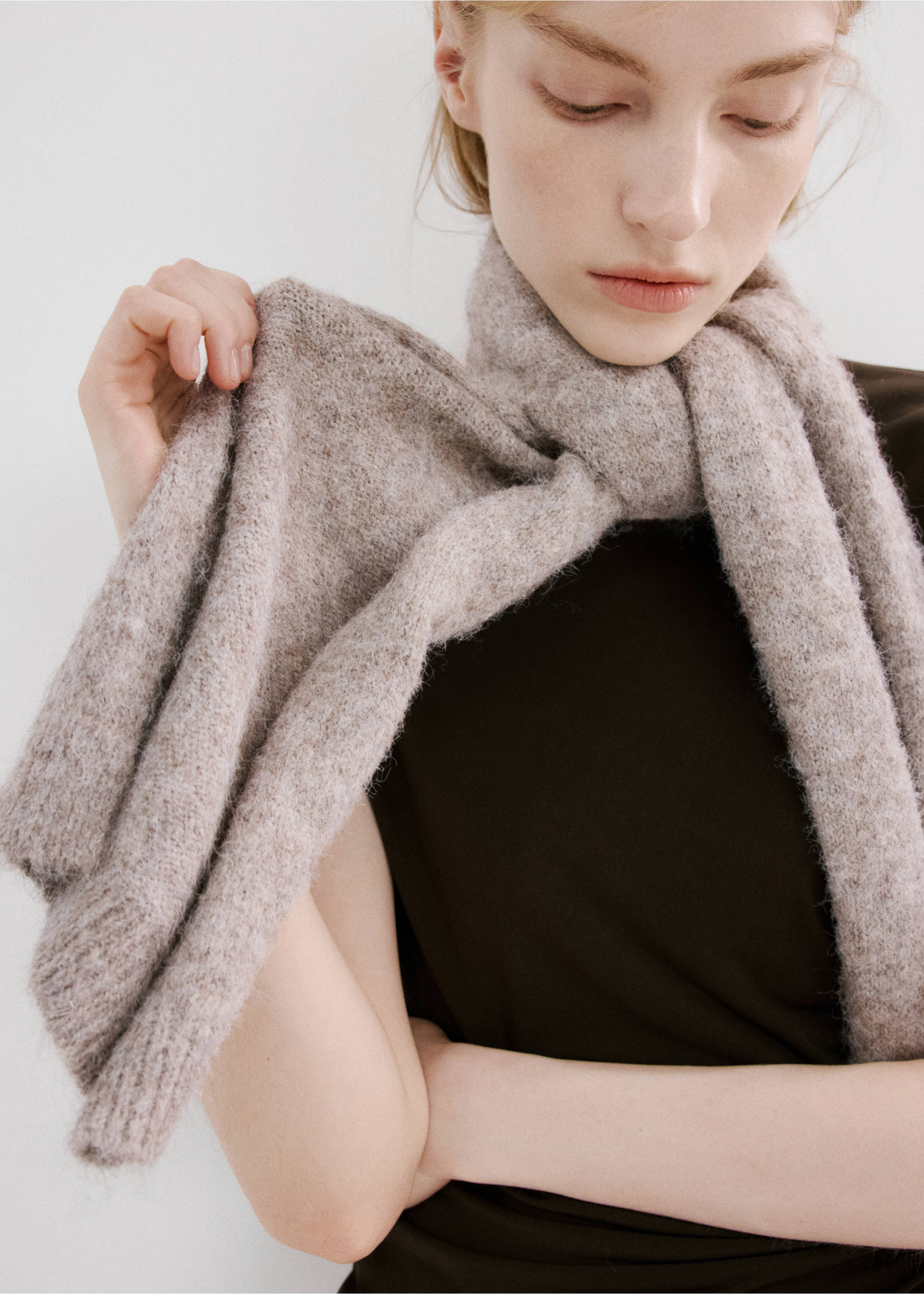 Ruched bodice brooch dress - Medium plane, Brown. Ref: 27065843-00.