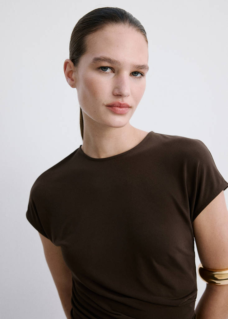 Ruched bodice brooch dress — Brown