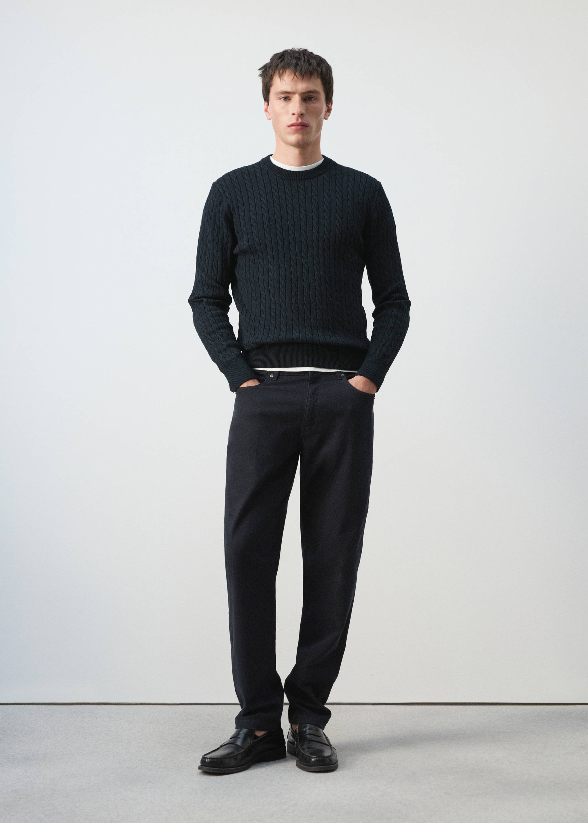 100% cotton cable knit sweater - General plane