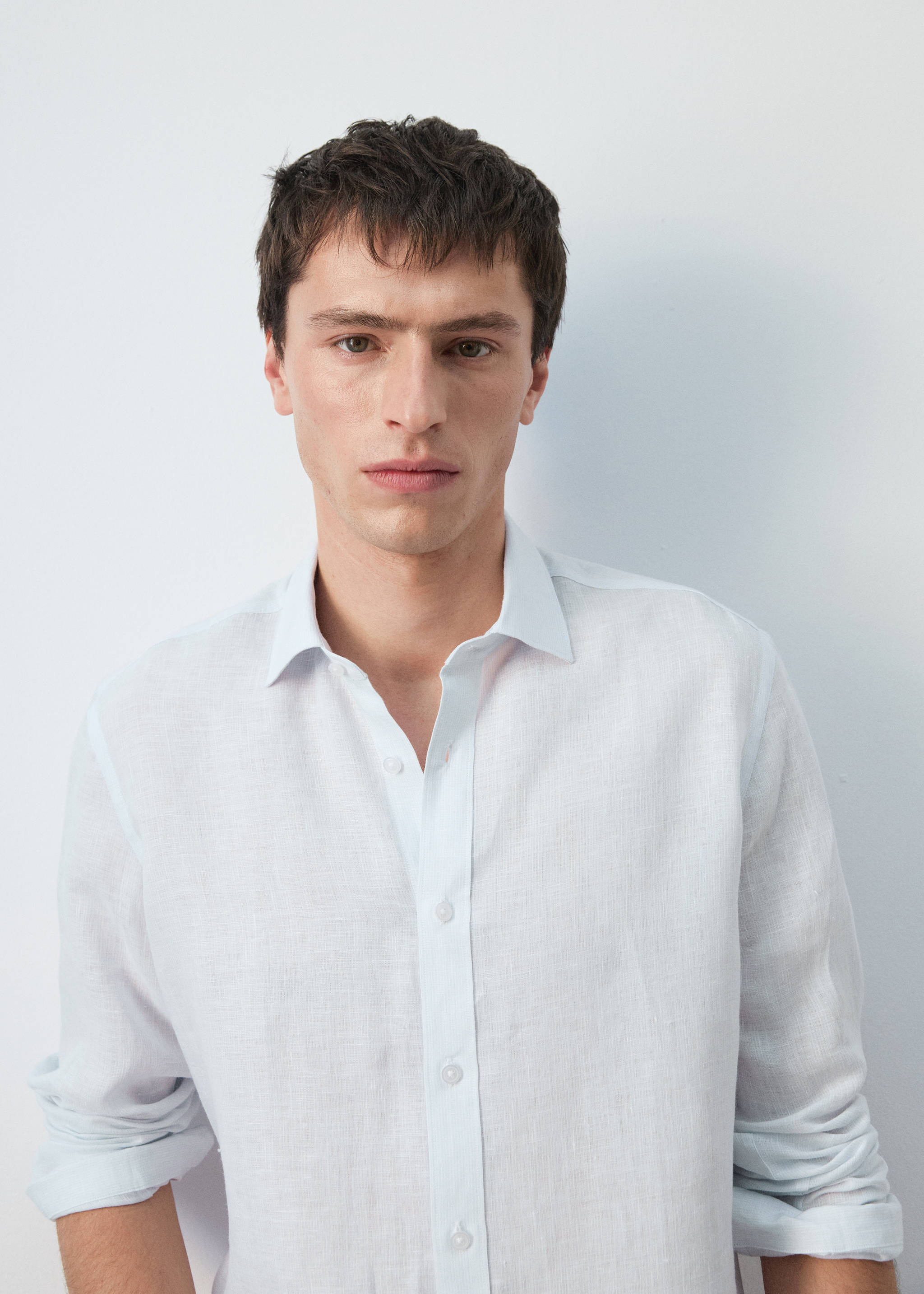 Regular-fit 100% linen shirt - Details of the article 1