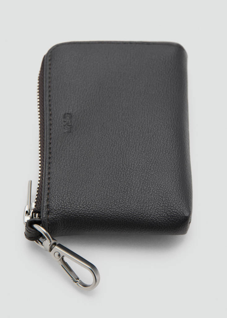 Leather wallet — Brown