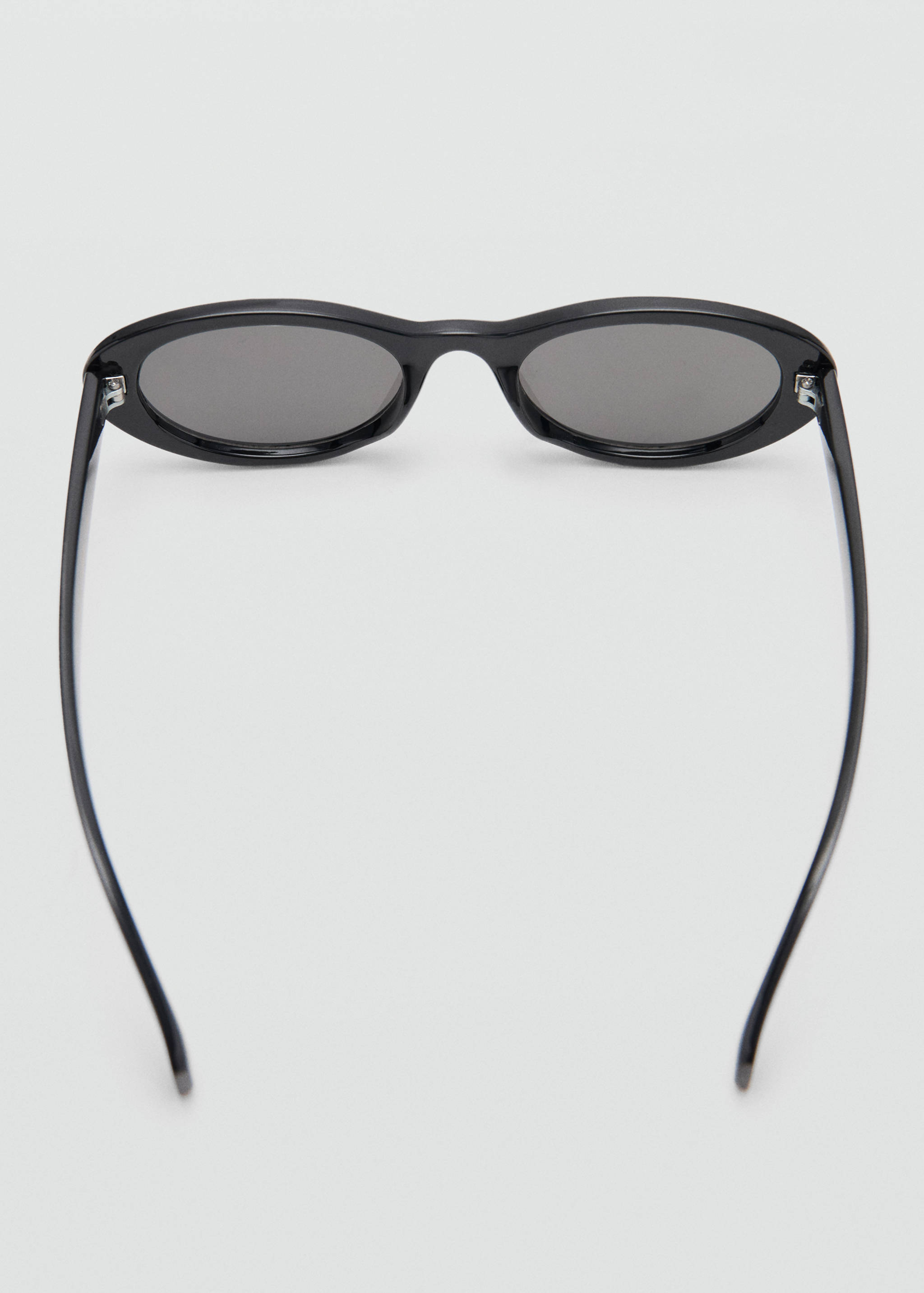 Resin frame sunglasses - Details of the article 1
