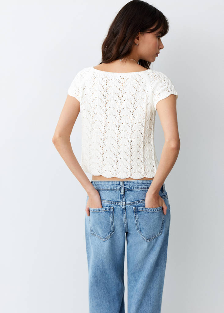 Stricktop mit Lochmuster — Cremeweiß