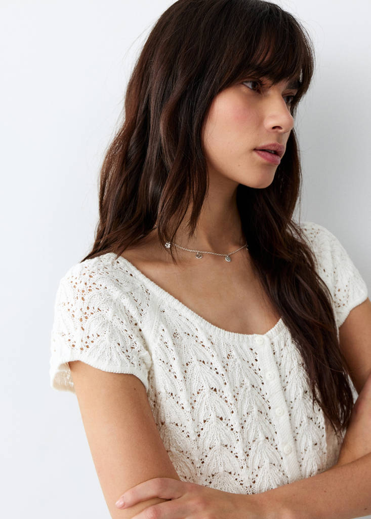Stricktop mit Lochmuster — Cremeweiß