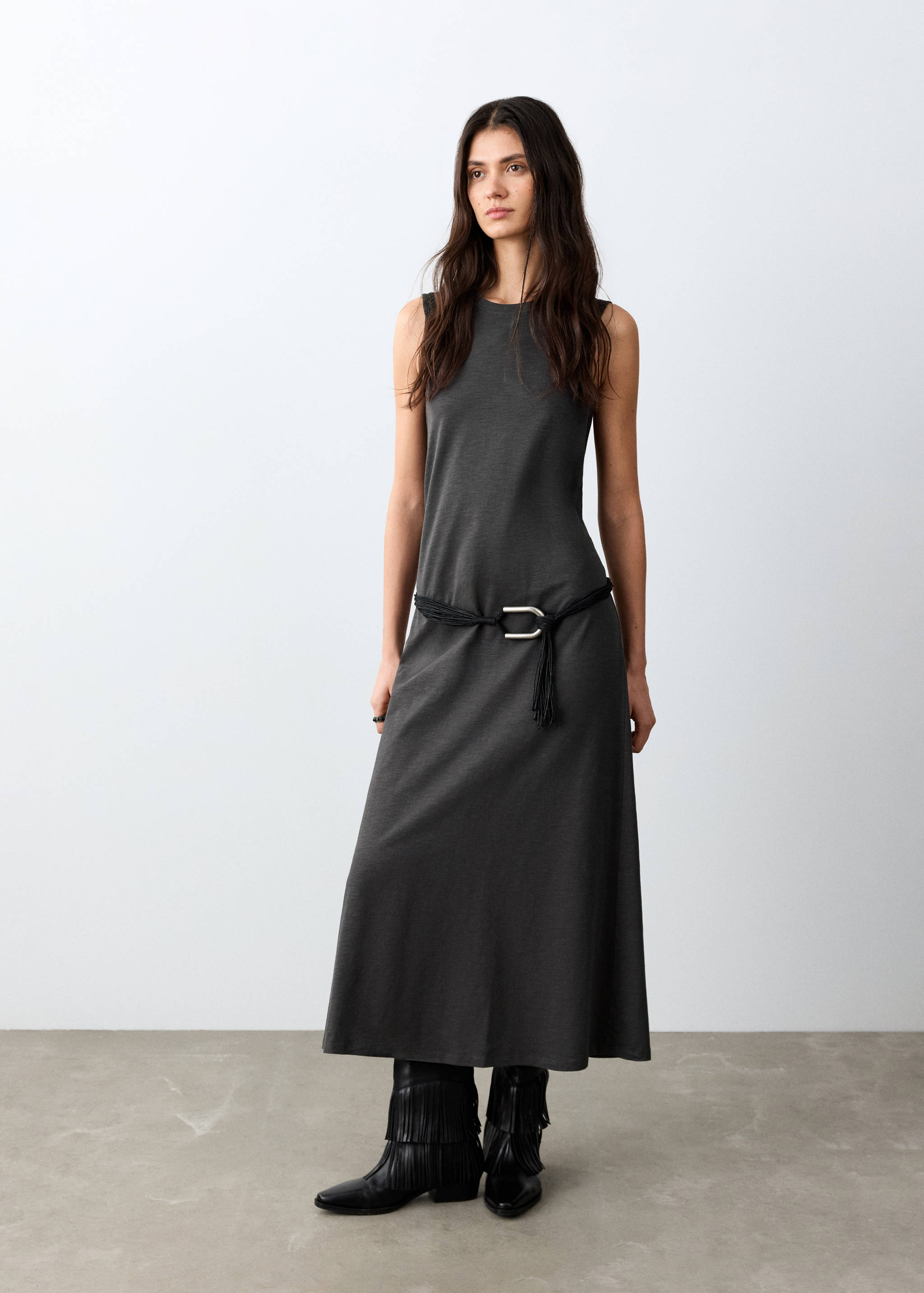 Maxi dress with slit details - General plane