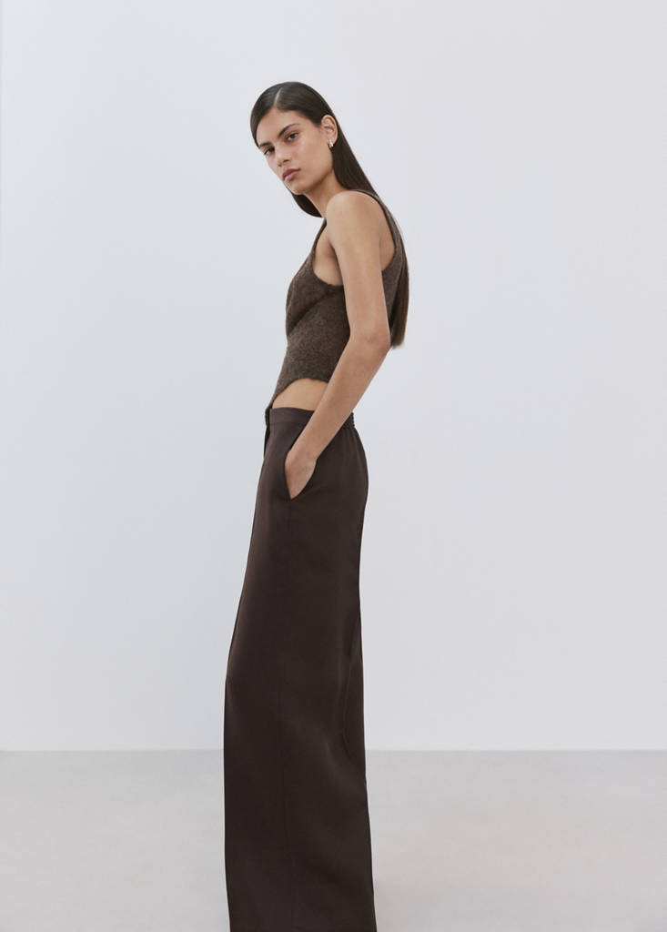 High-waisted lyocell trousers — Chocolate