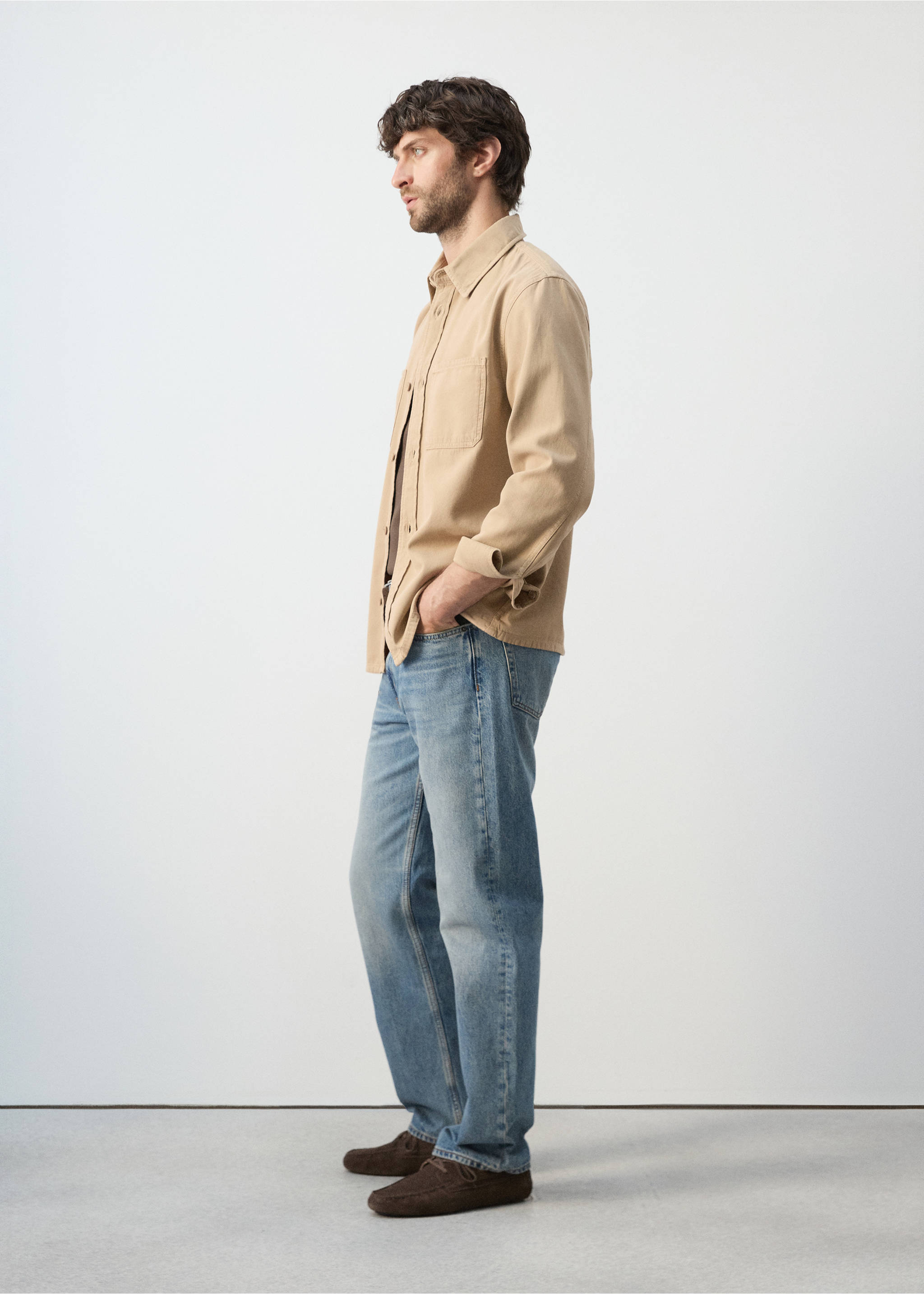 100% cotton overshirt with pockets - Details of the article 2, Beige. Ref: 27065968-00.