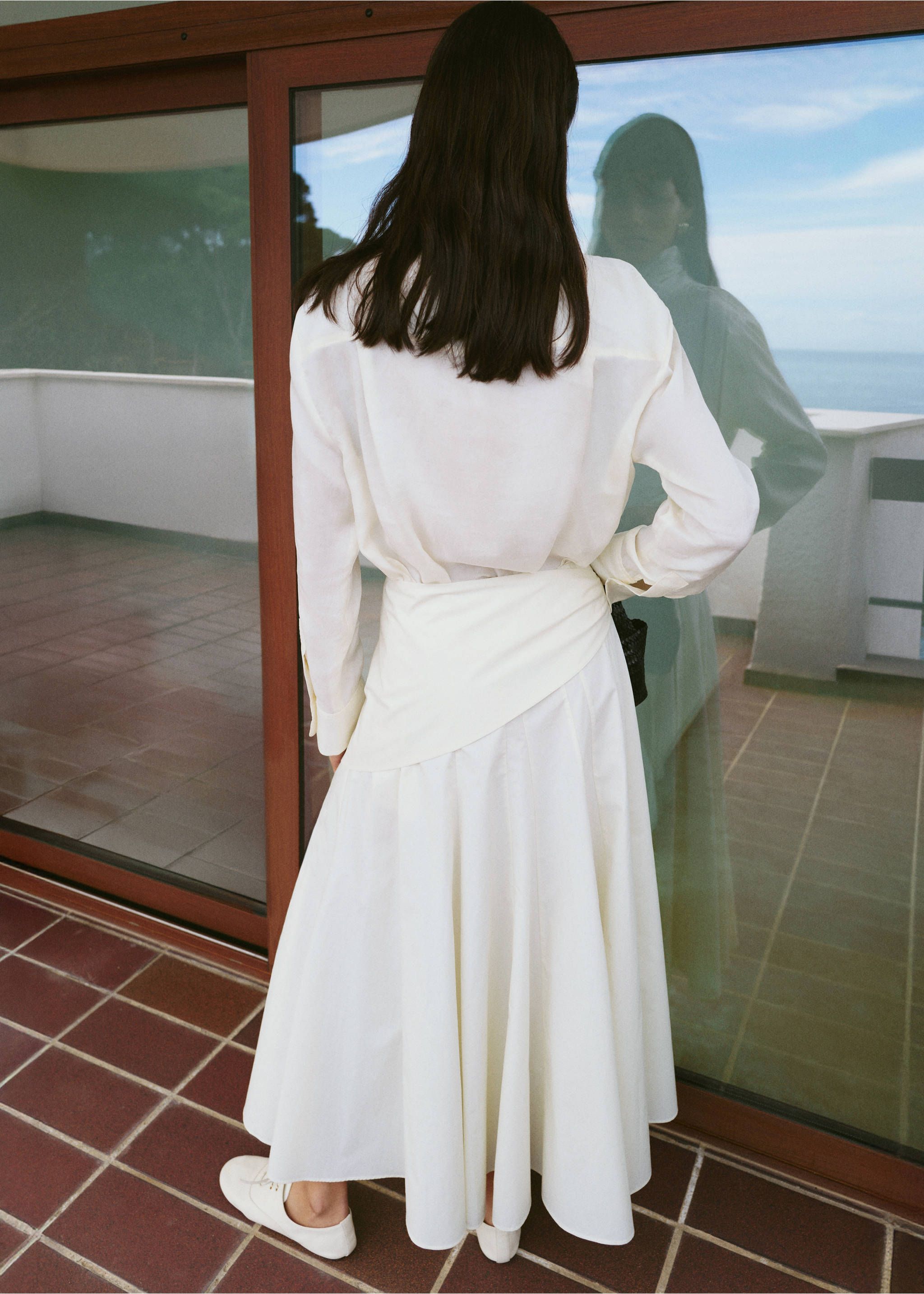 A-line skirt with handkerchief detail - Reverse of the article, Off White. Ref: 27065971-01.