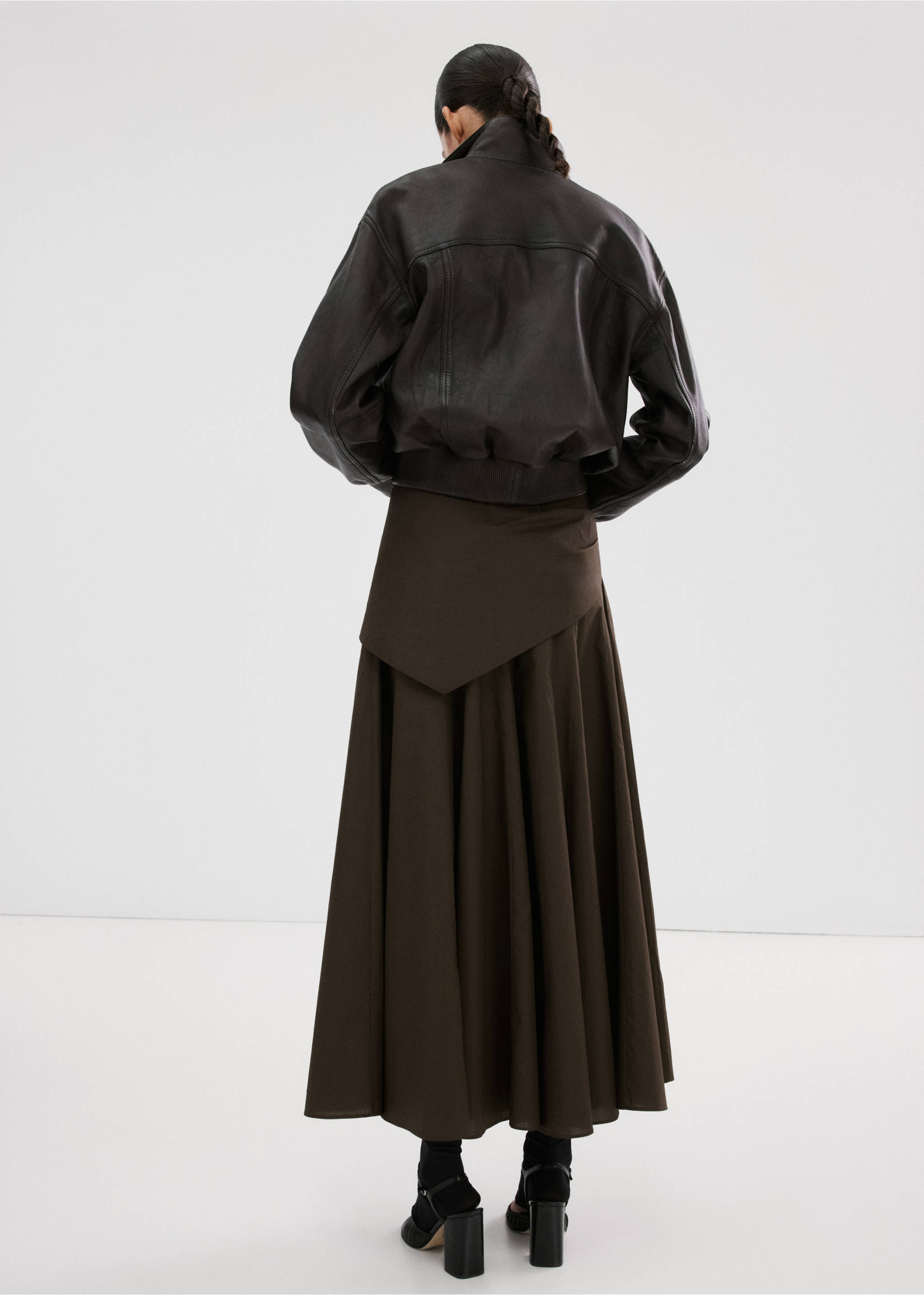 Jupe évasée détail foulard - Verso de l’article, Chocolat. Ref: 27065971-00.