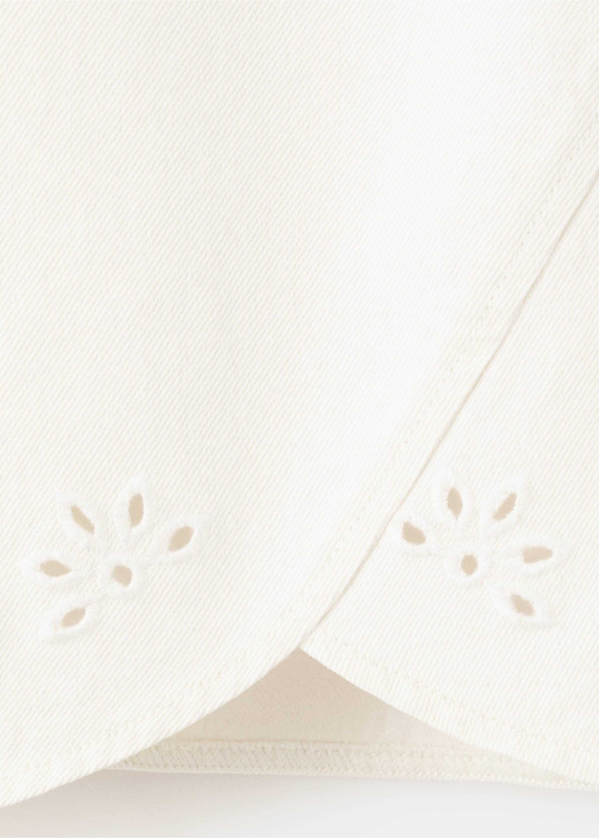 توب جينز مطرز - تفاصيل المنتج 8, بيج فاتح. Ref: 27065973-00.