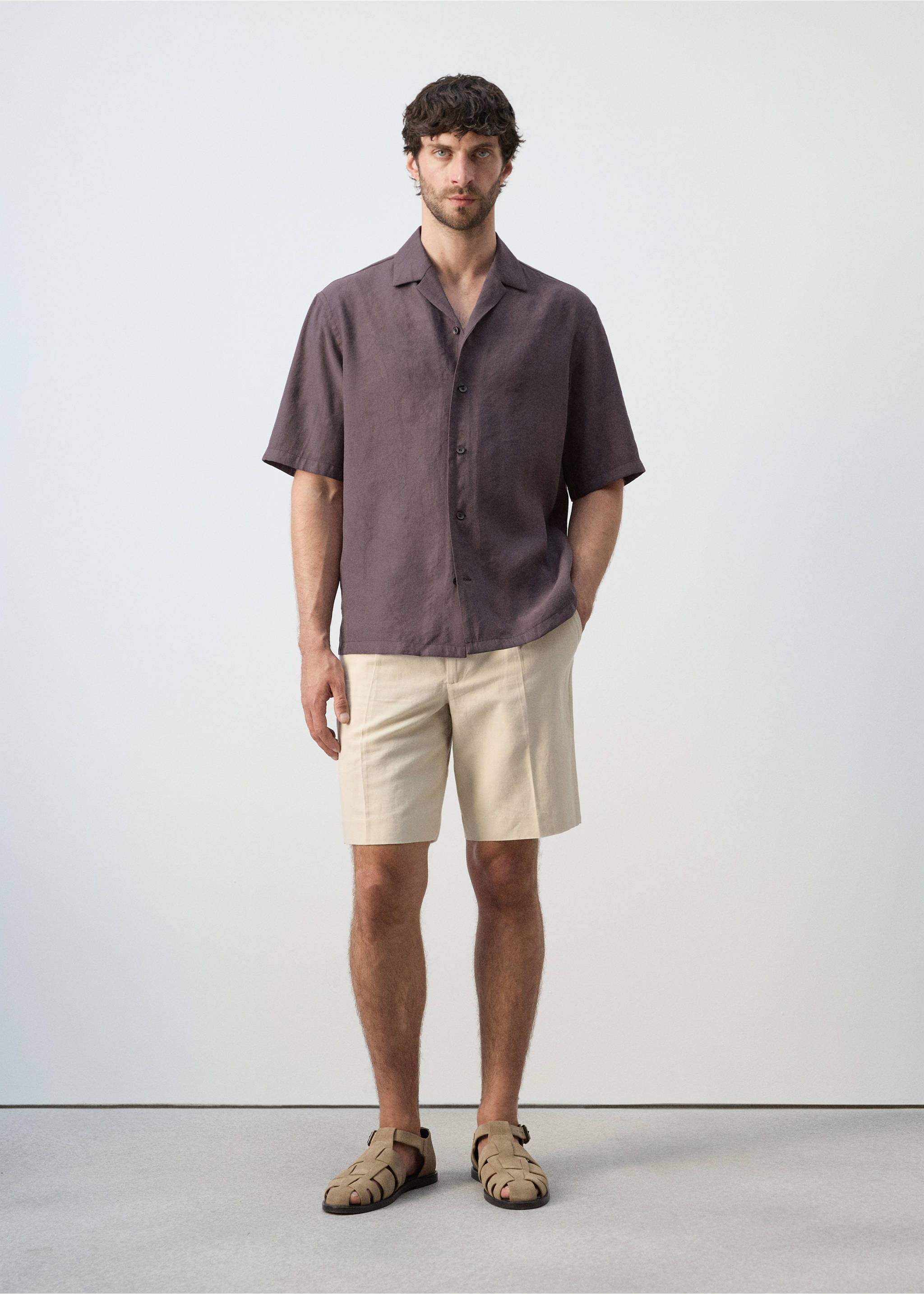 Camisa fluida com gola bowling - Plano geral, Cereja. Ref: 27065987-00.